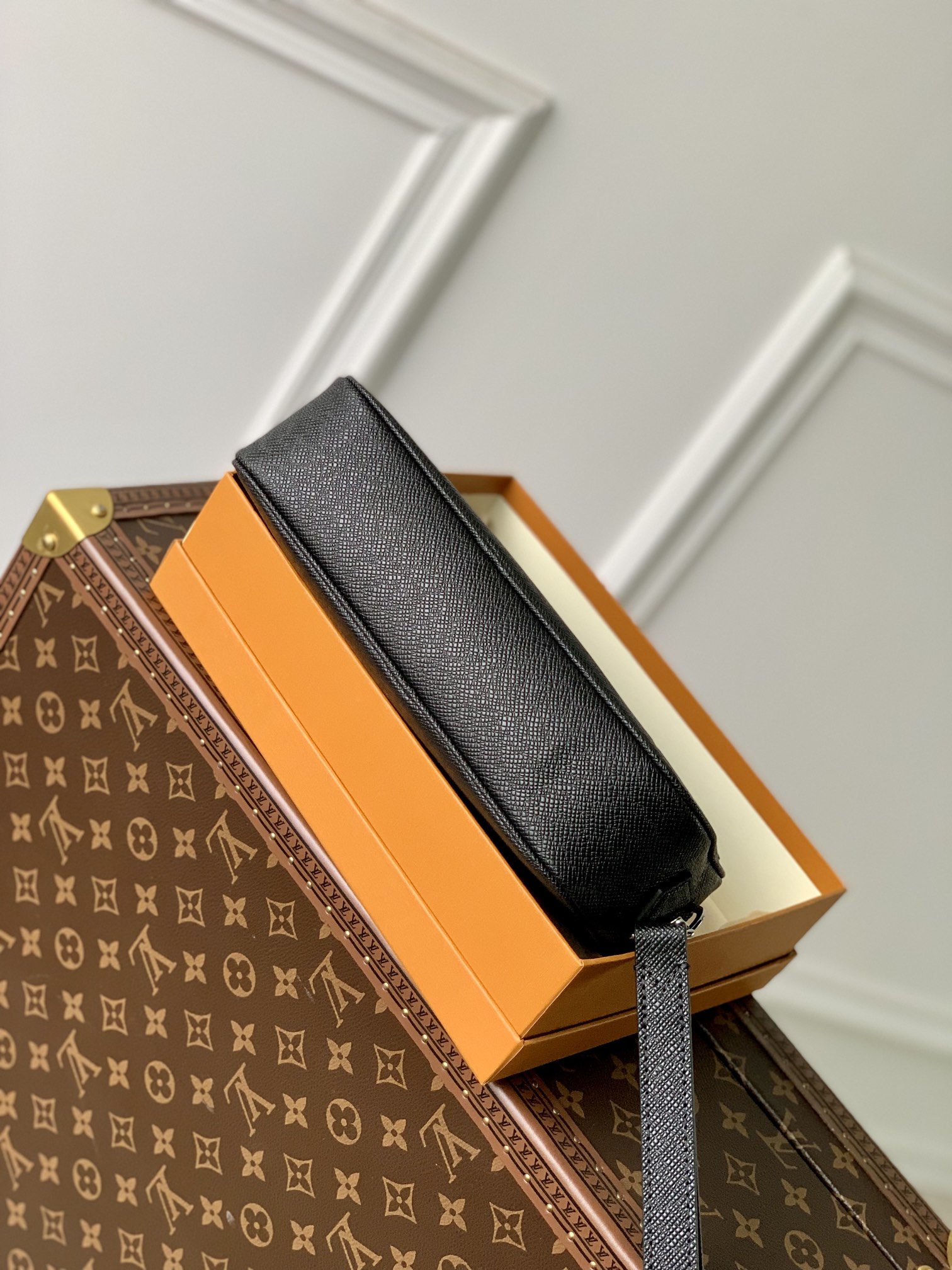 ArtsLuxury | Luxury Boutique