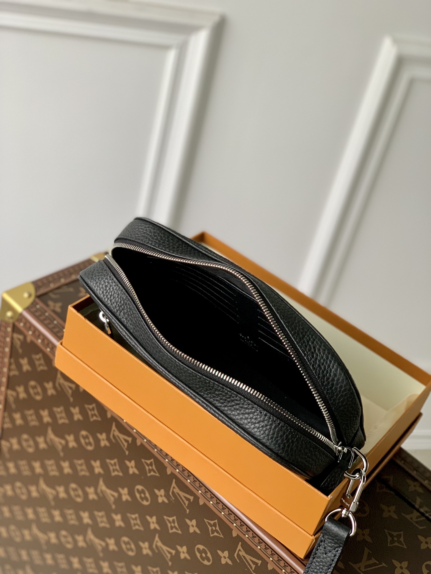 ArtsLuxury | Luxury Boutique