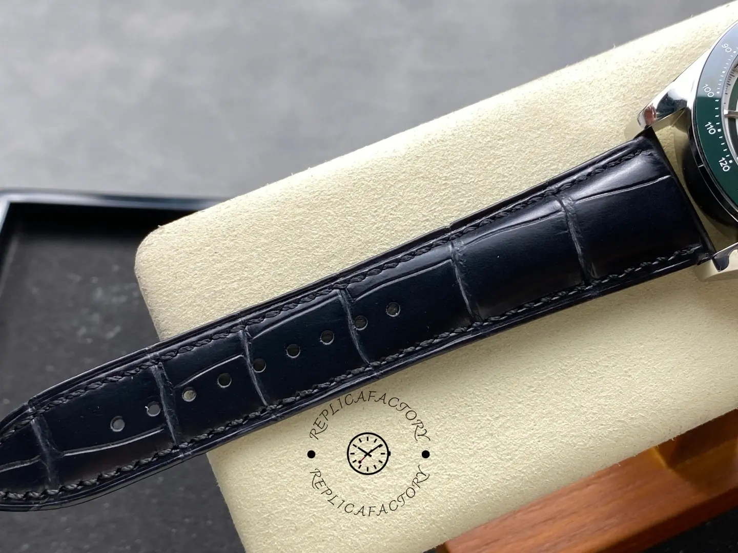 ArtsLuxury | Luxury Boutique