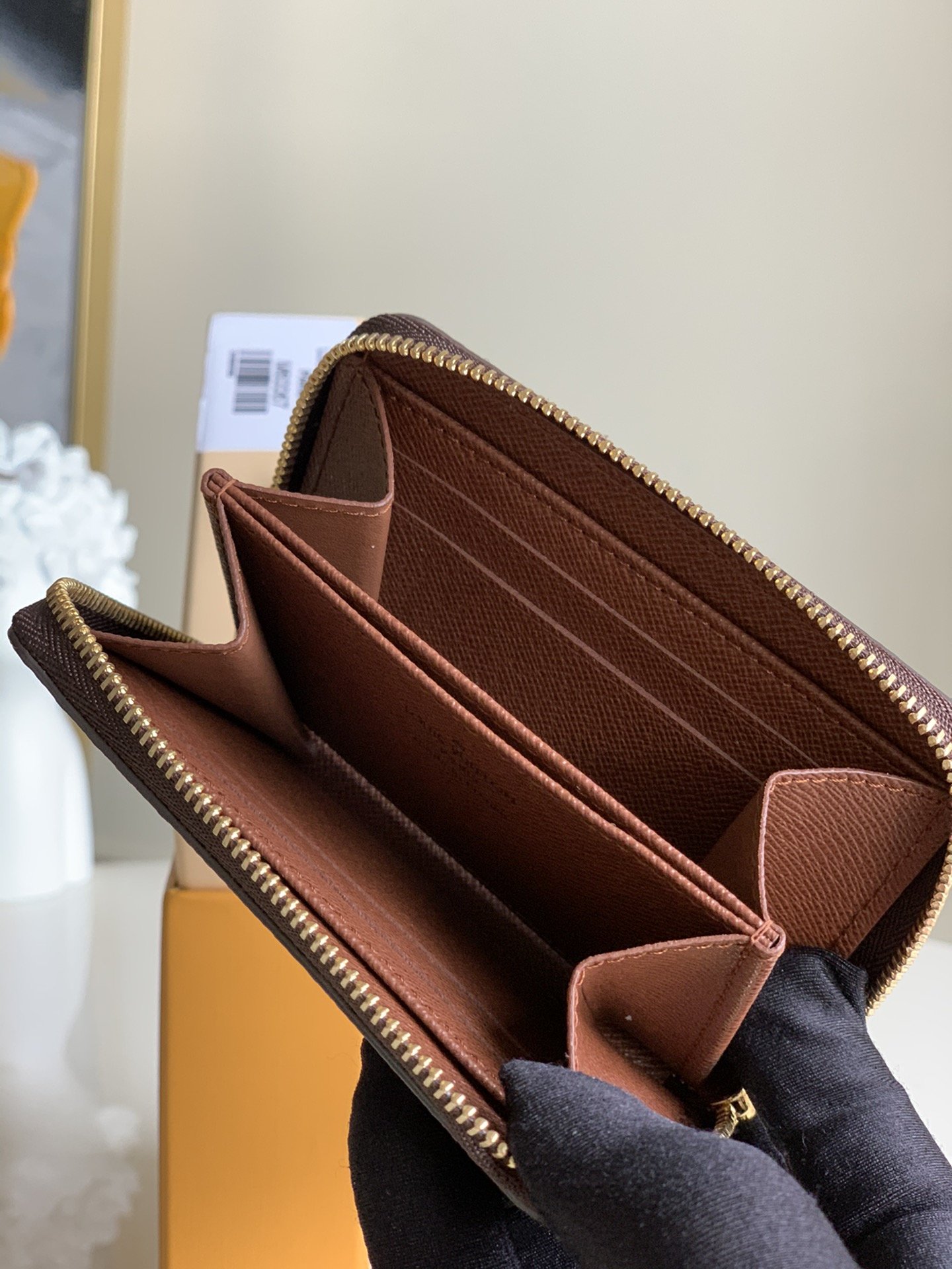 ArtsLuxury | Luxury Boutique