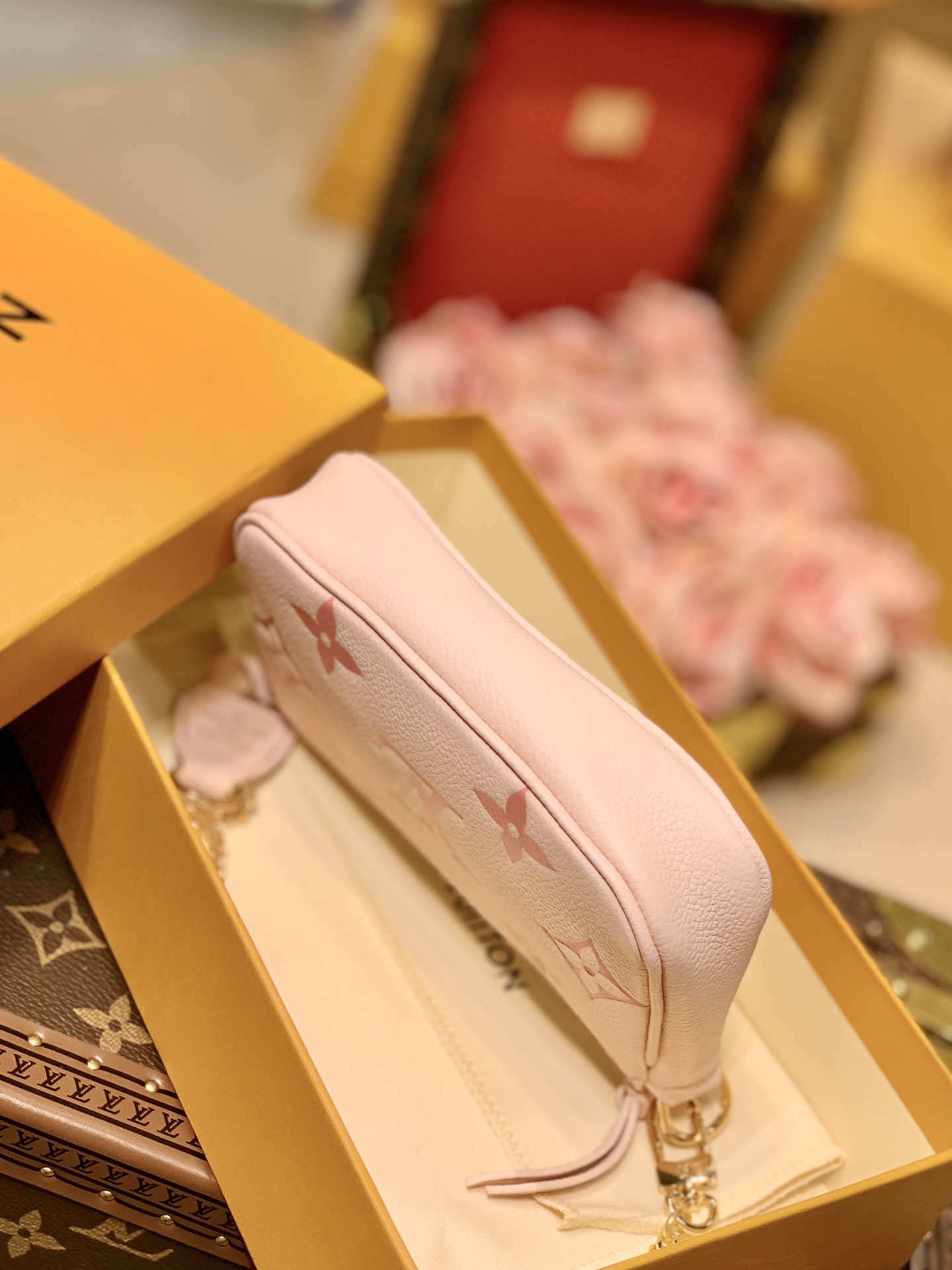 ArtsLuxury | Luxury Boutique