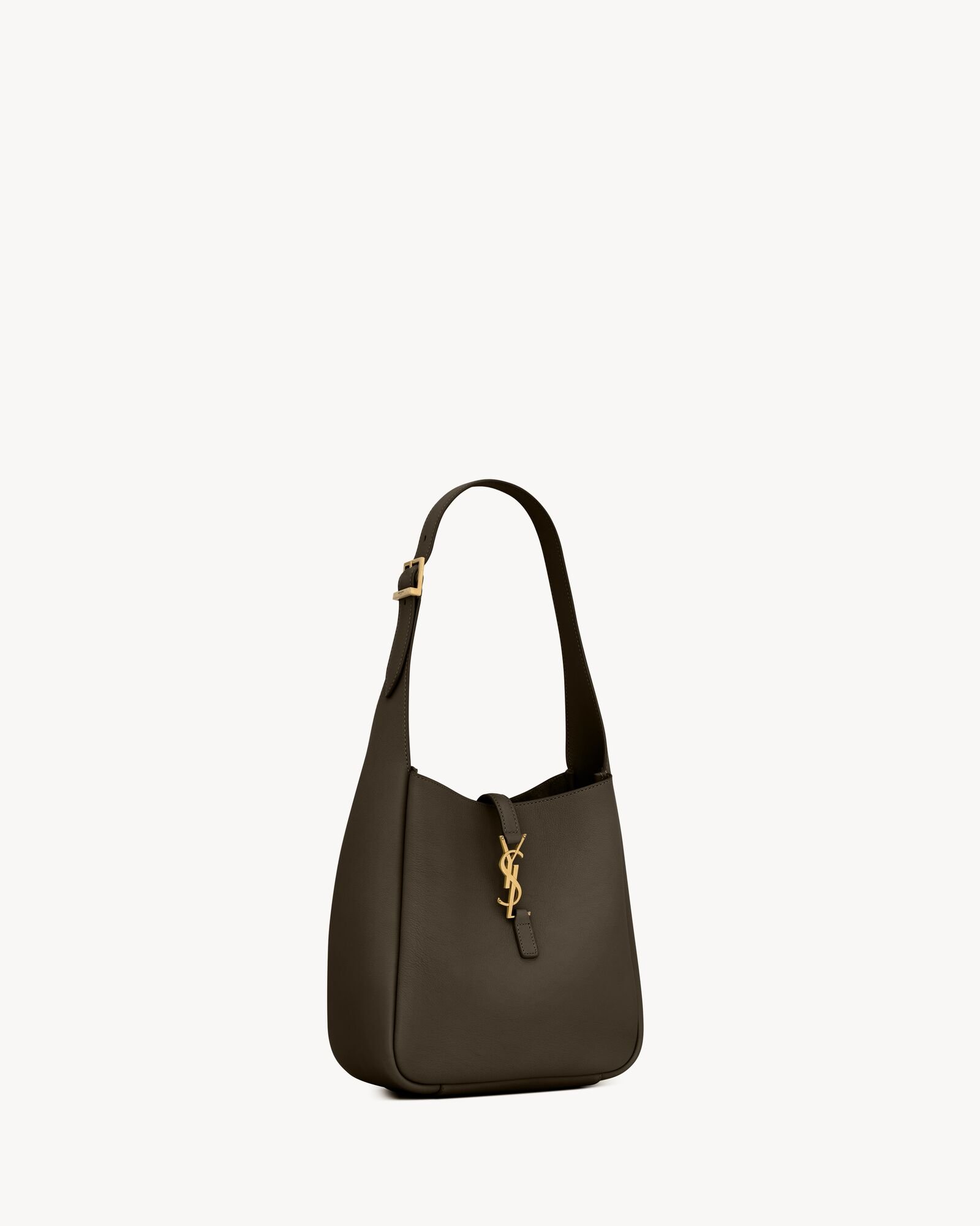 ArtsLuxury | Luxury Boutique