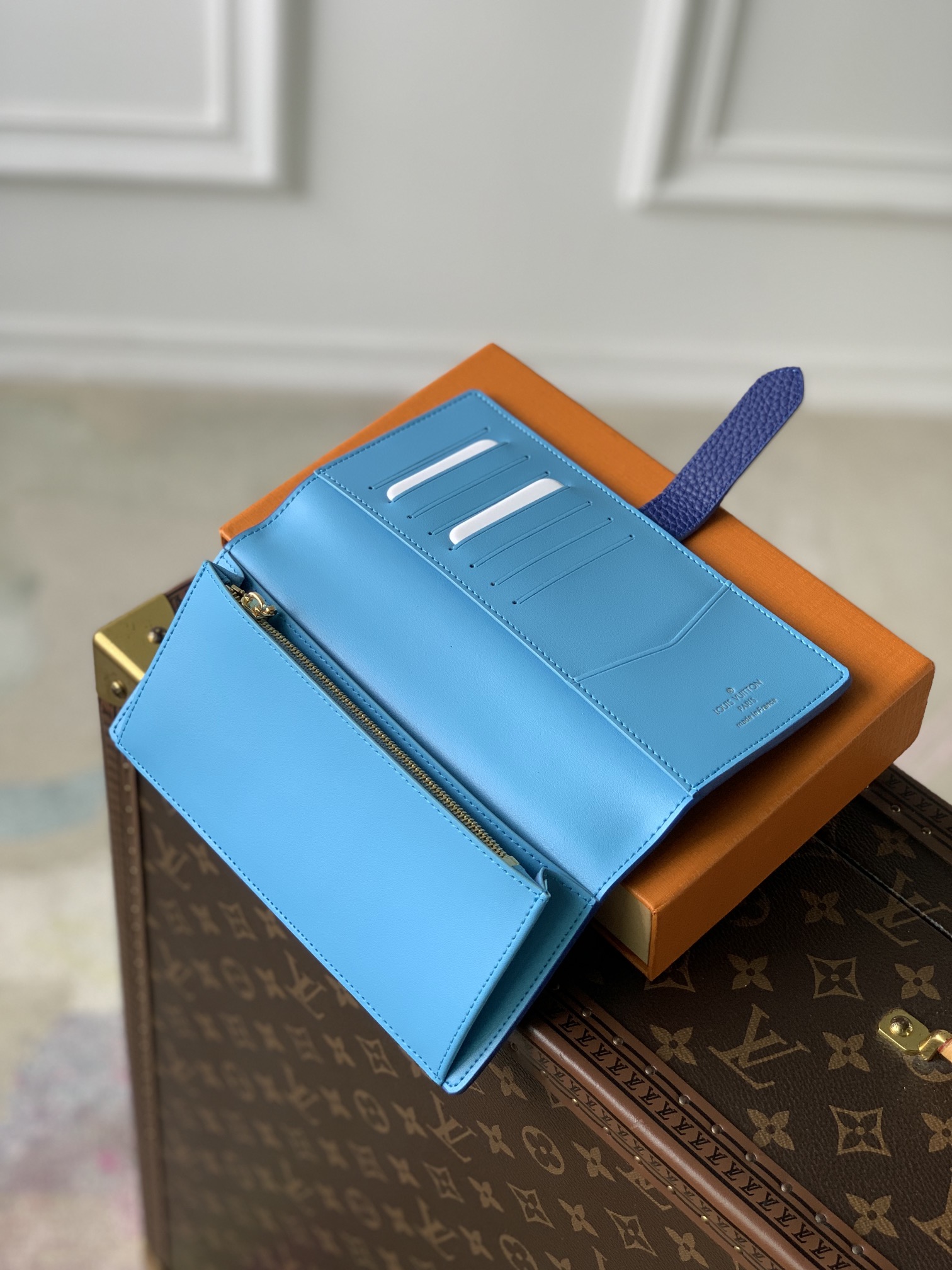 ArtsLuxury | Luxury Boutique