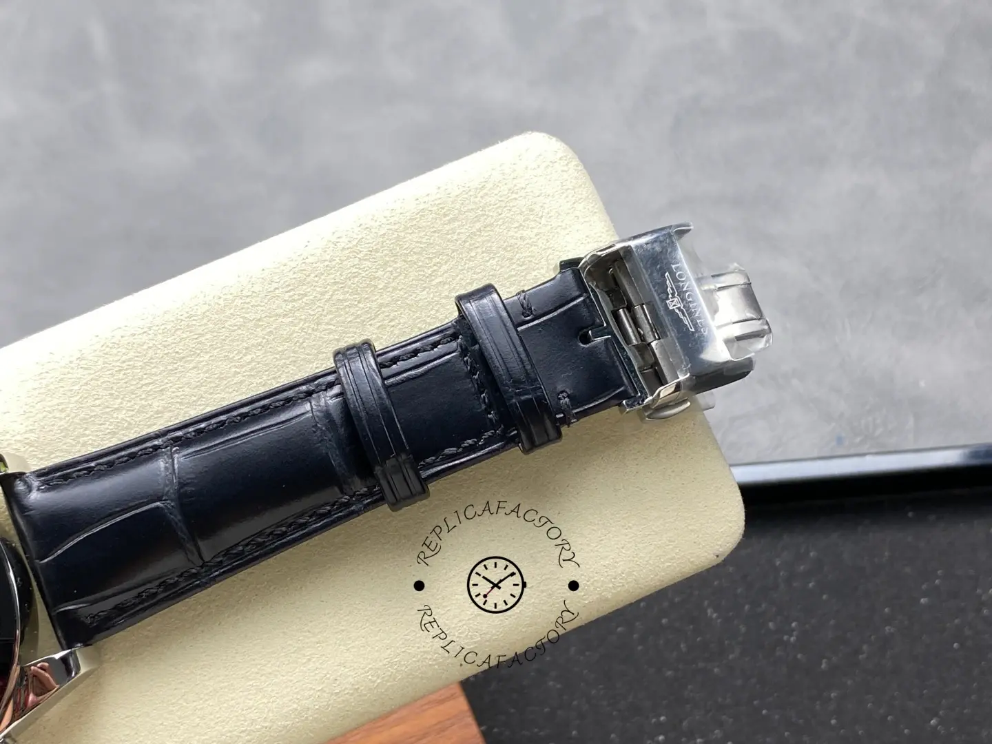 ArtsLuxury | Luxury Boutique