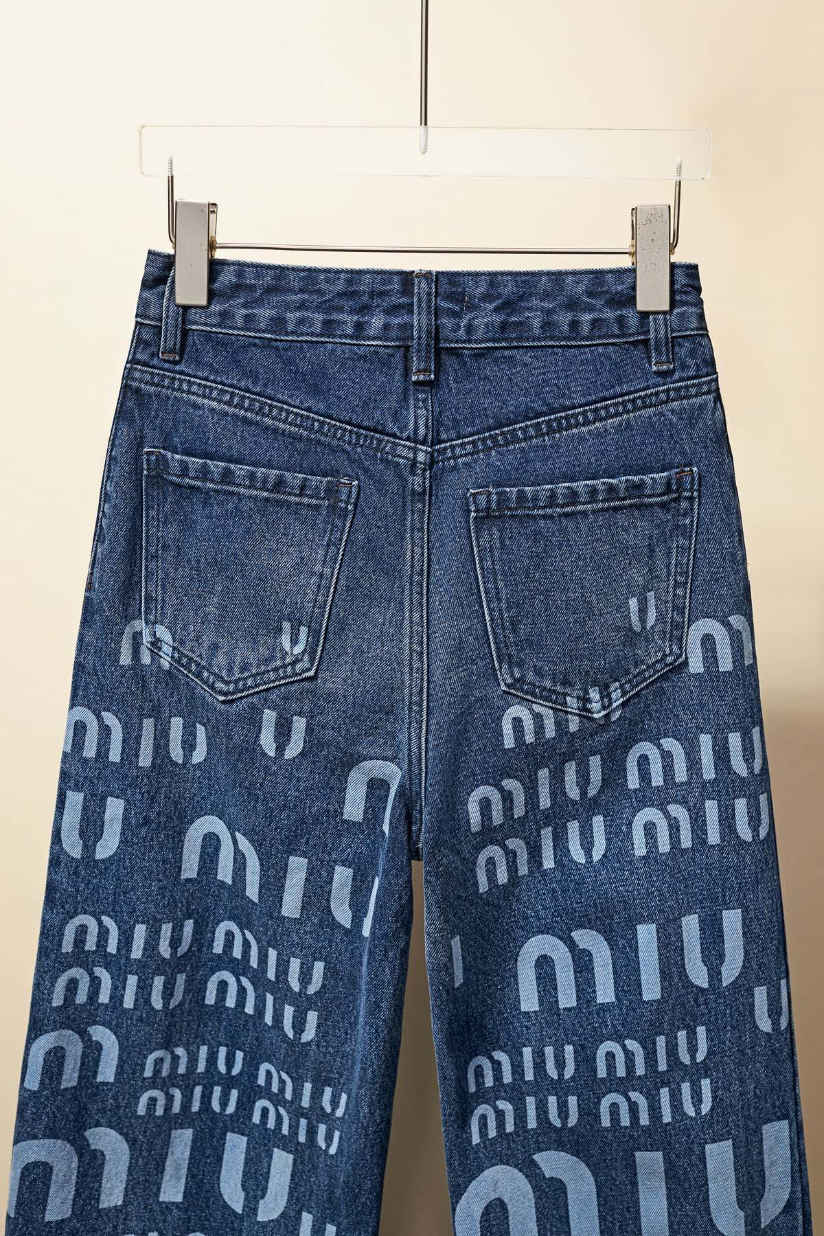 ArtsLuxury | Luxury Boutique