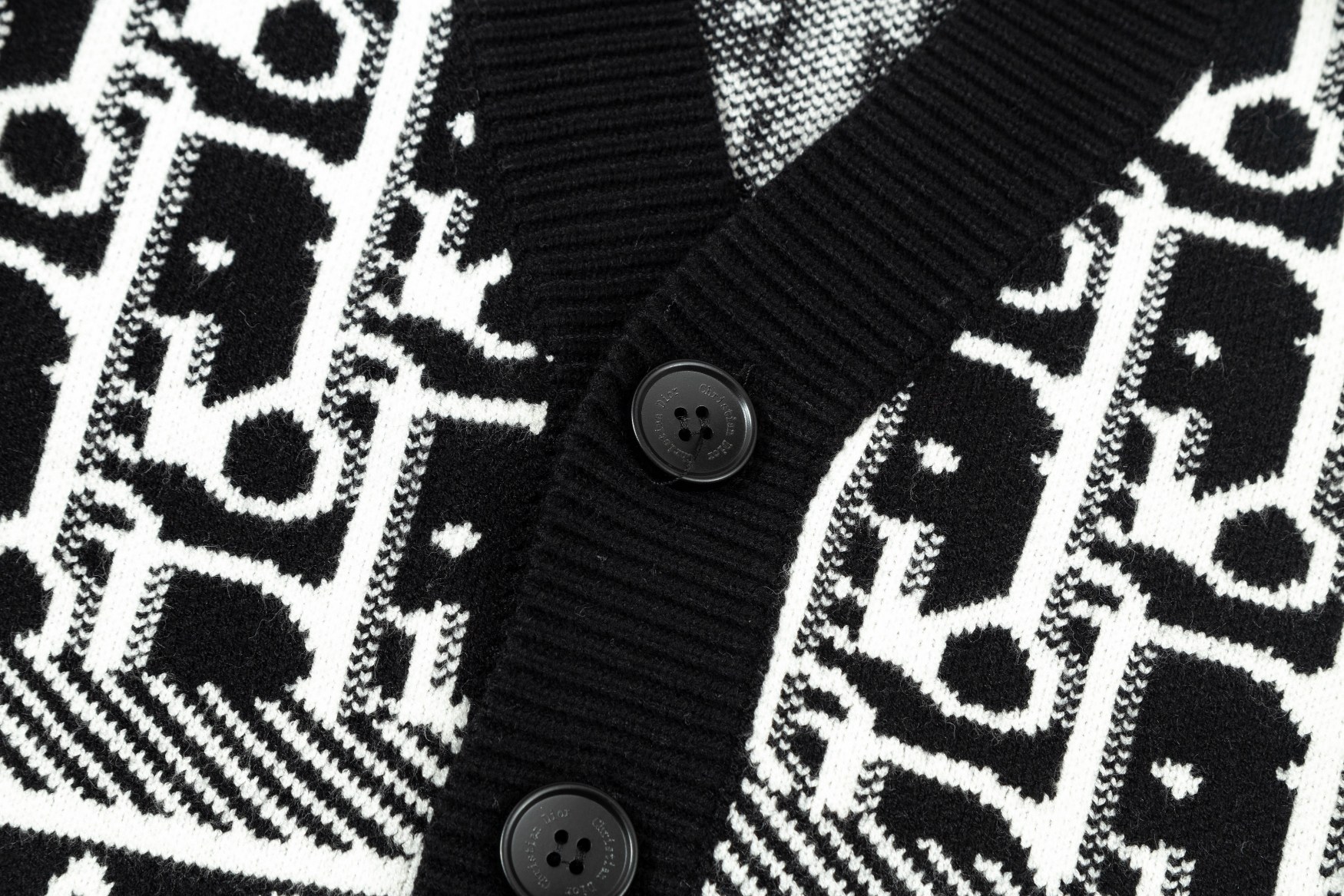 ArtsLuxury | Luxury Boutique