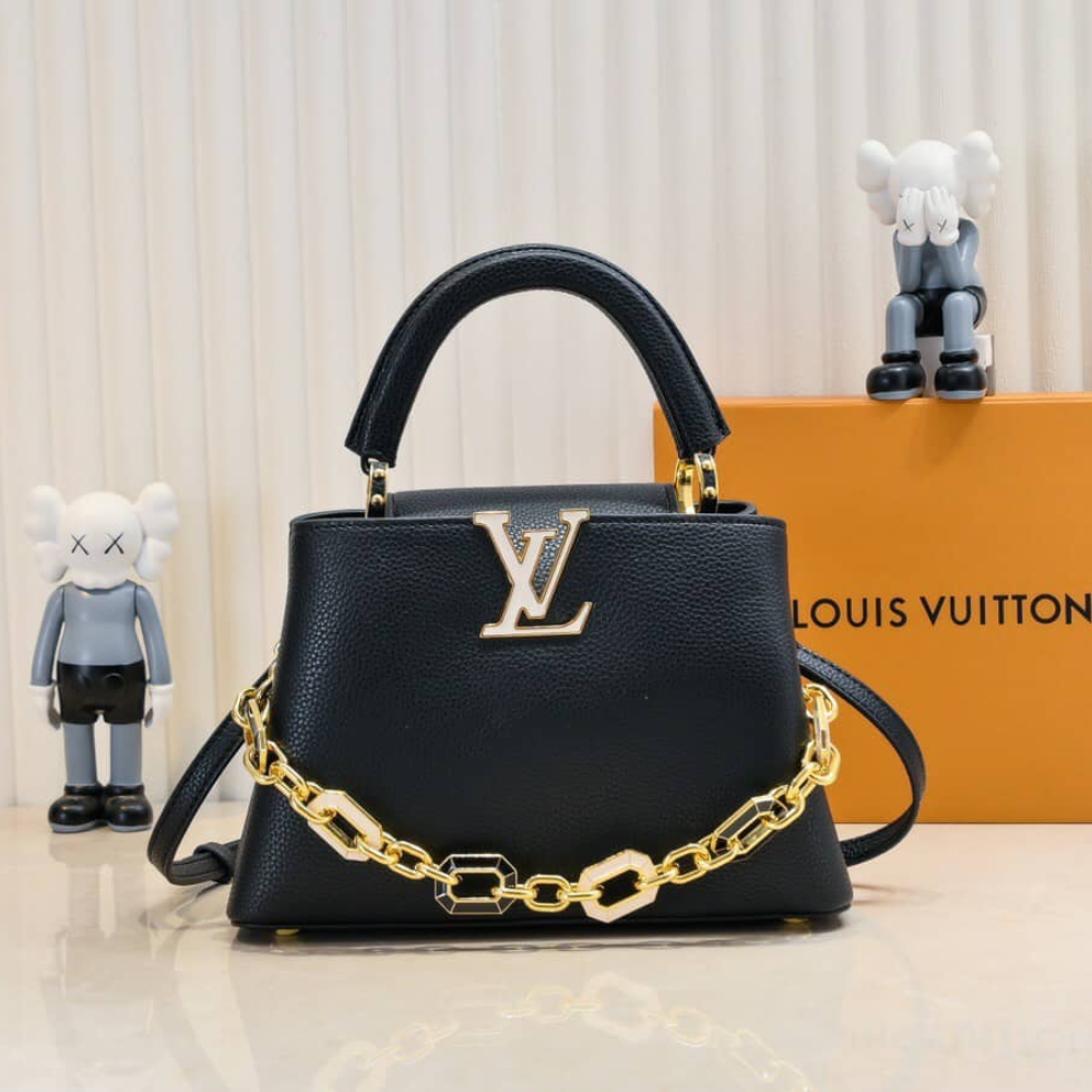 Louis Vuitton Capucines Bb Bag Black 27cm - Image 2