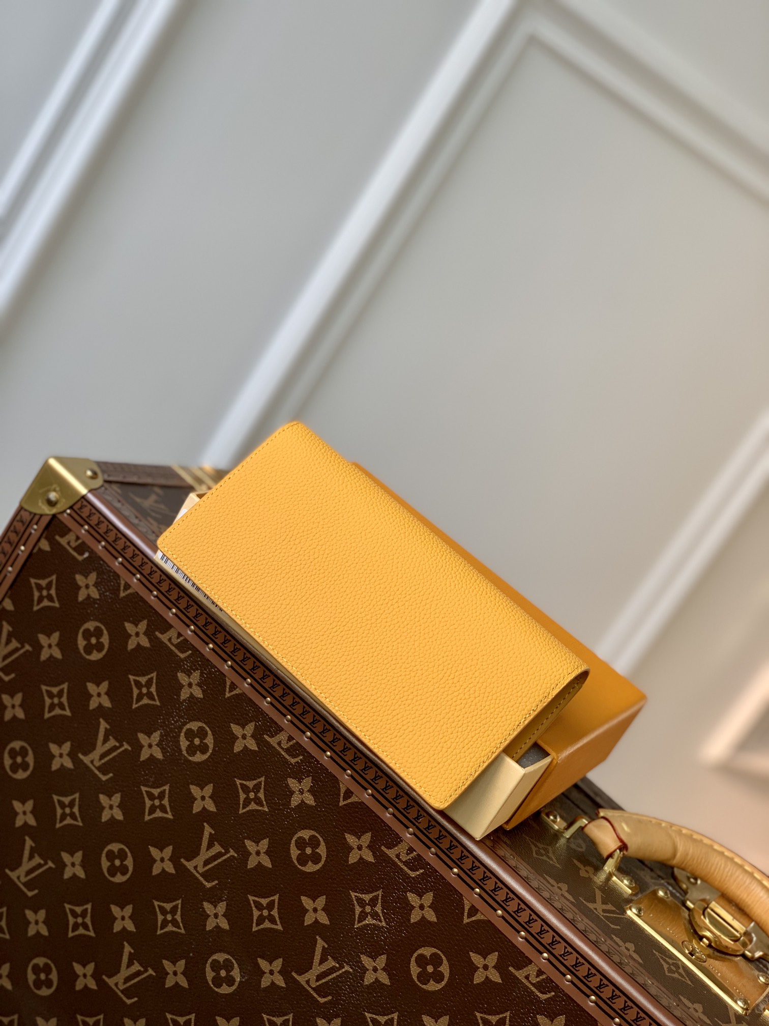 ArtsLuxury | Luxury Boutique