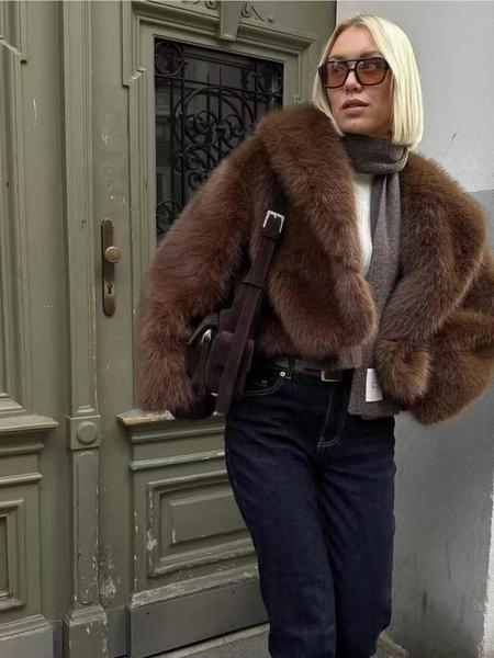 Women's Faux Fur Short Coat, Warm Loose Fit Winter Jacket, High-End Look, New Trendy Design, Perfect for Cold Weather