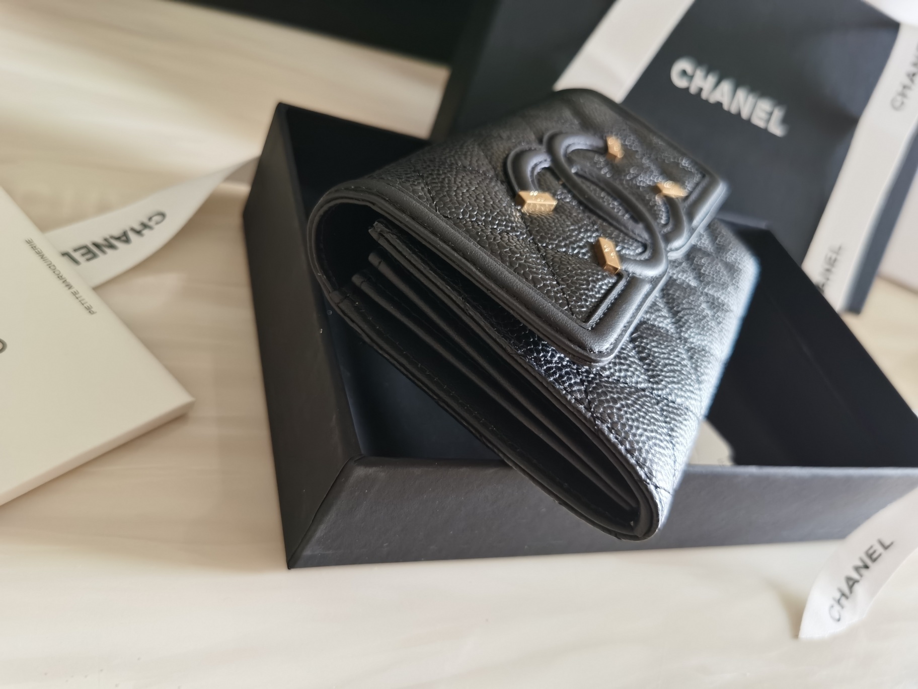 ArtsLuxury | Luxury Boutique