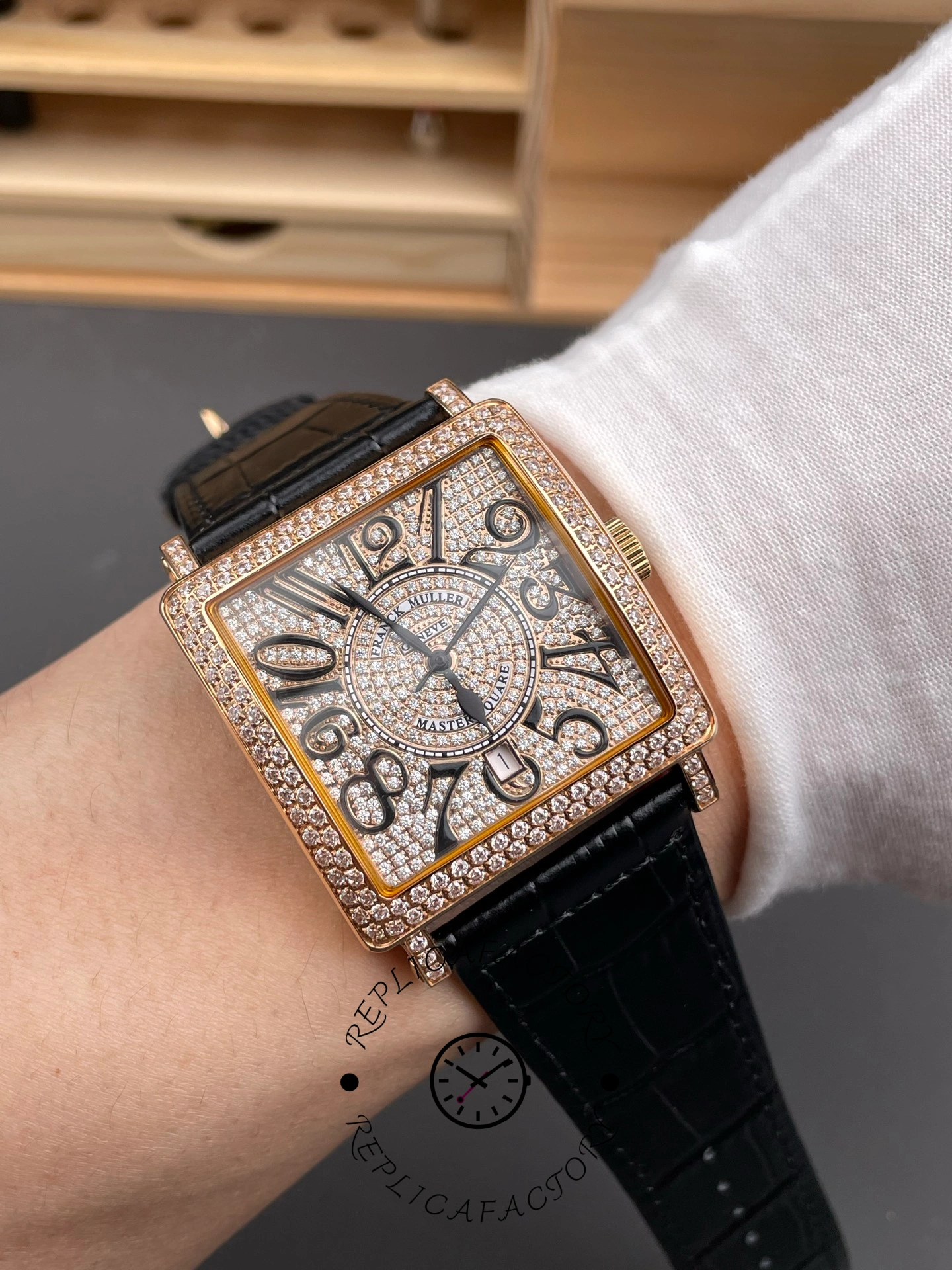 ArtsLuxury | Luxury Boutique