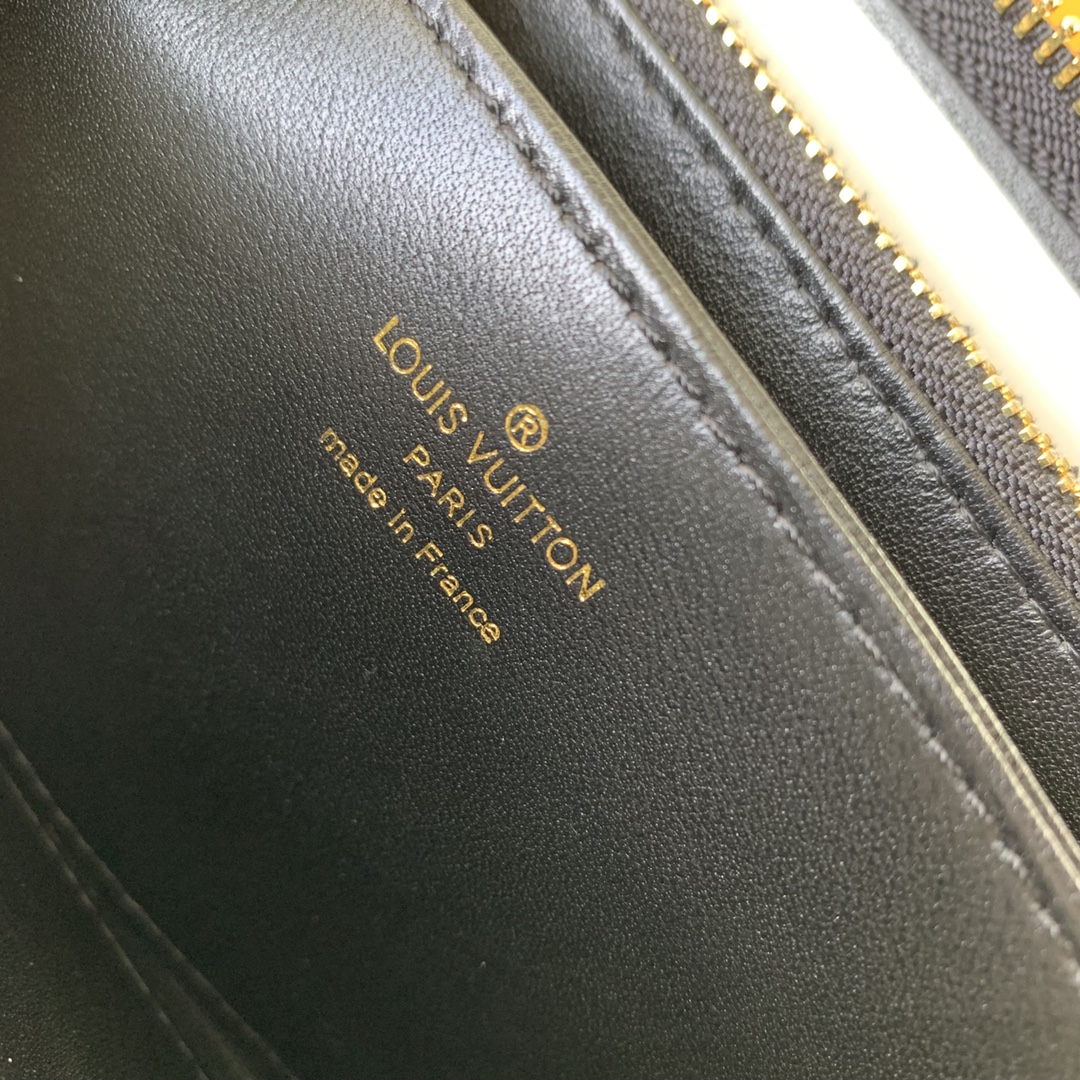 ArtsLuxury | Luxury Boutique