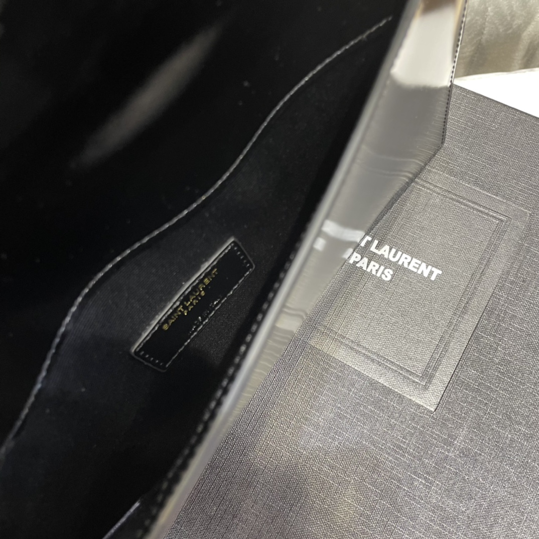 ArtsLuxury | Luxury Boutique