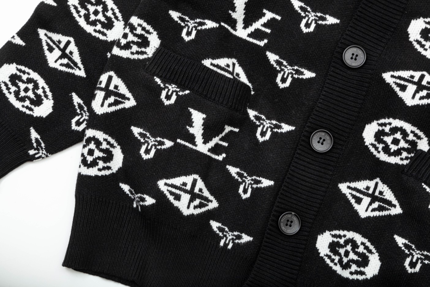 ArtsLuxury | Luxury Boutique