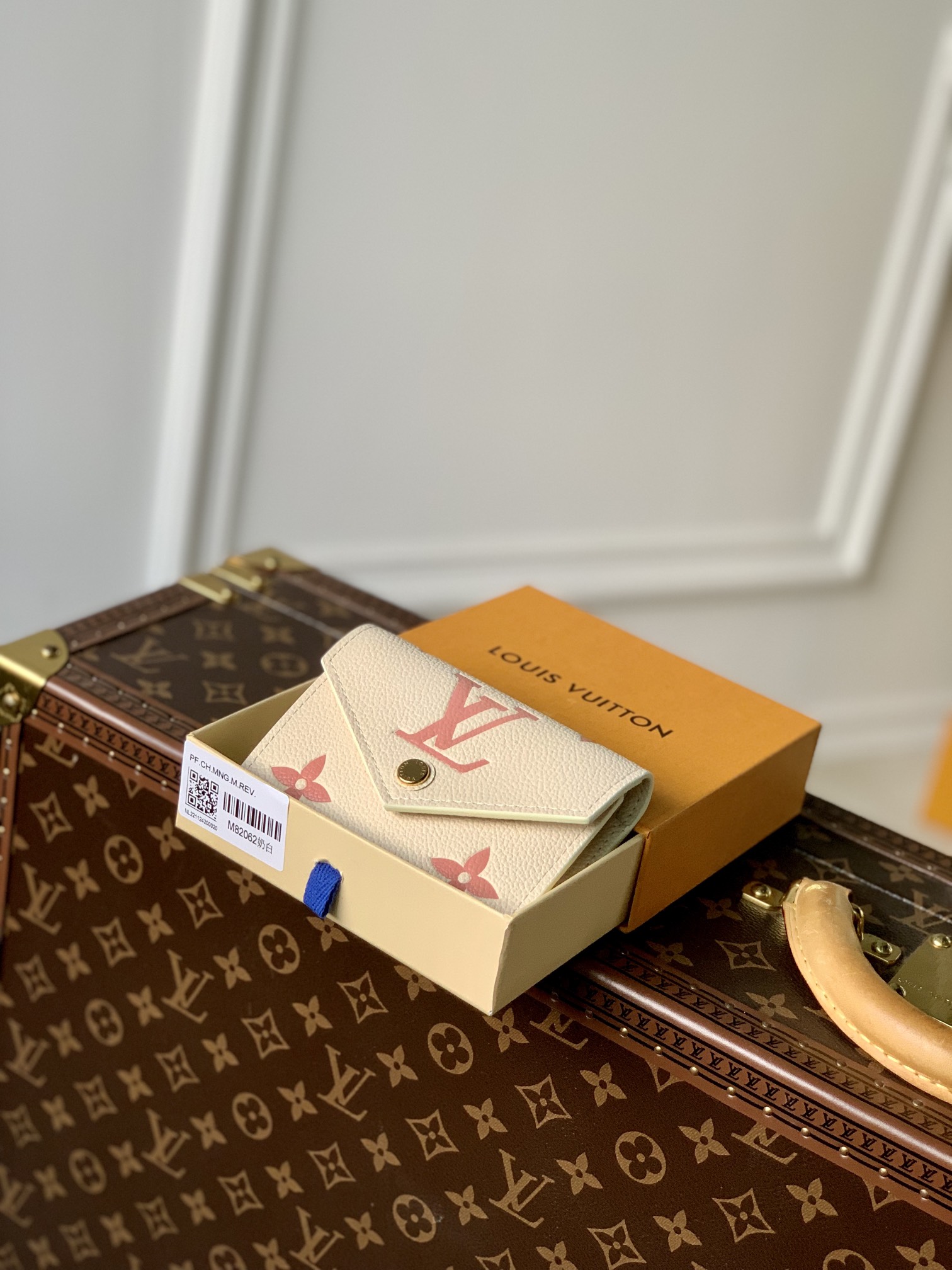 ArtsLuxury | Luxury Boutique