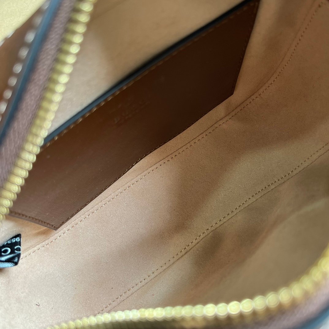 ArtsLuxury | Luxury Boutique