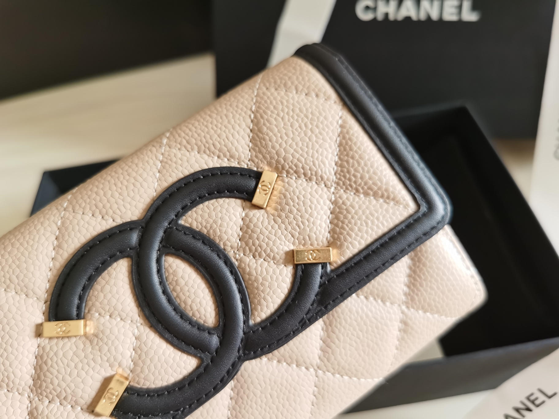 ArtsLuxury | Luxury Boutique