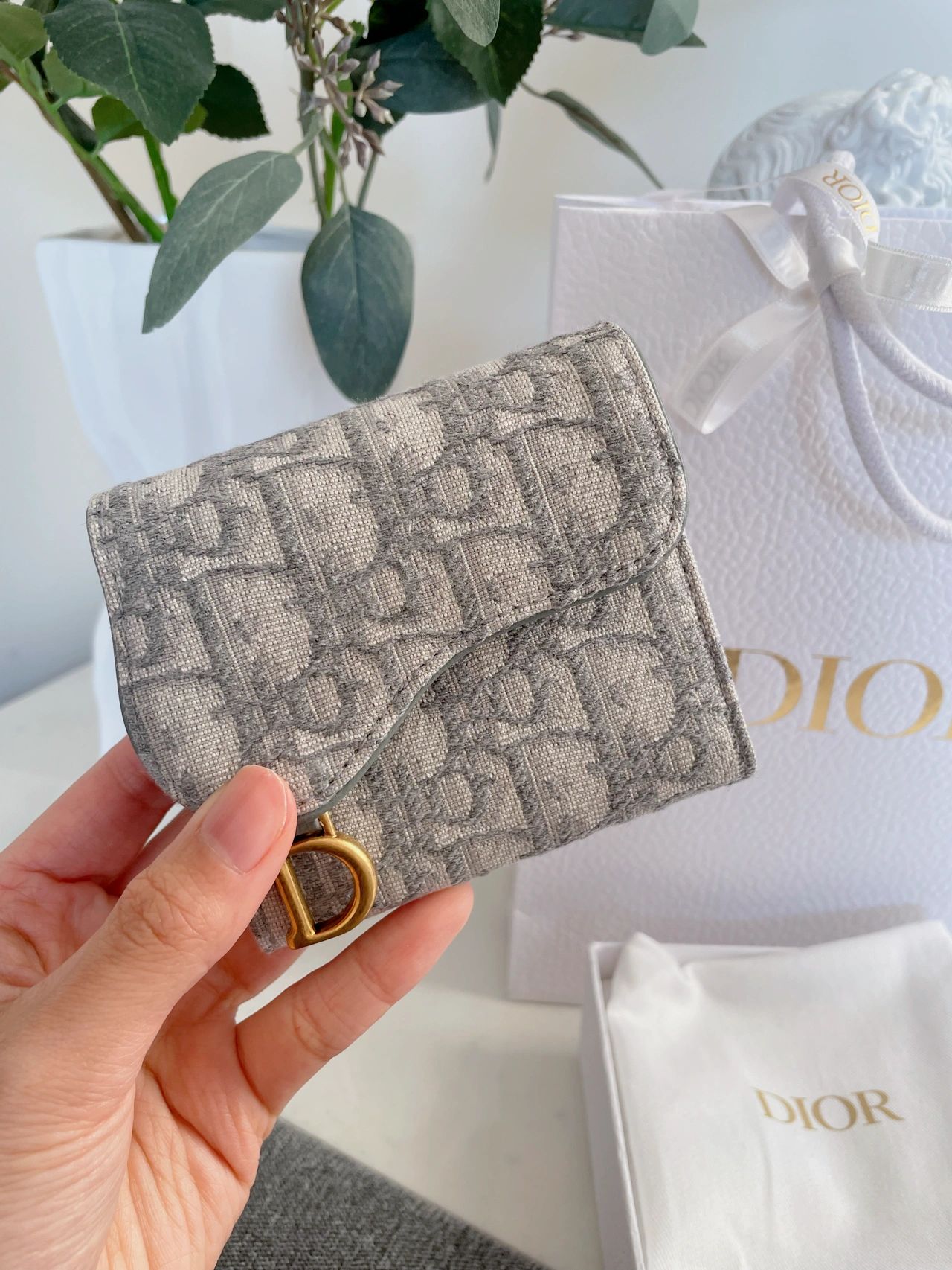 ArtsLuxury | Luxury Boutique