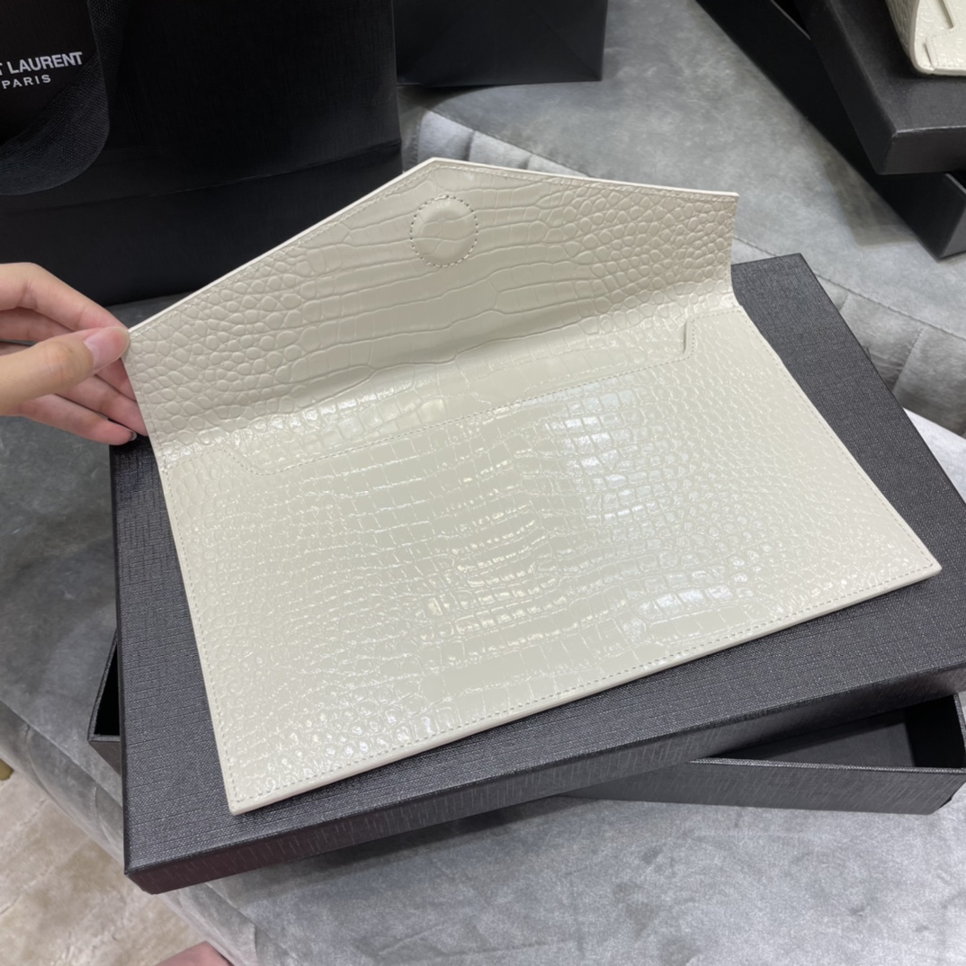 ArtsLuxury | Luxury Boutique