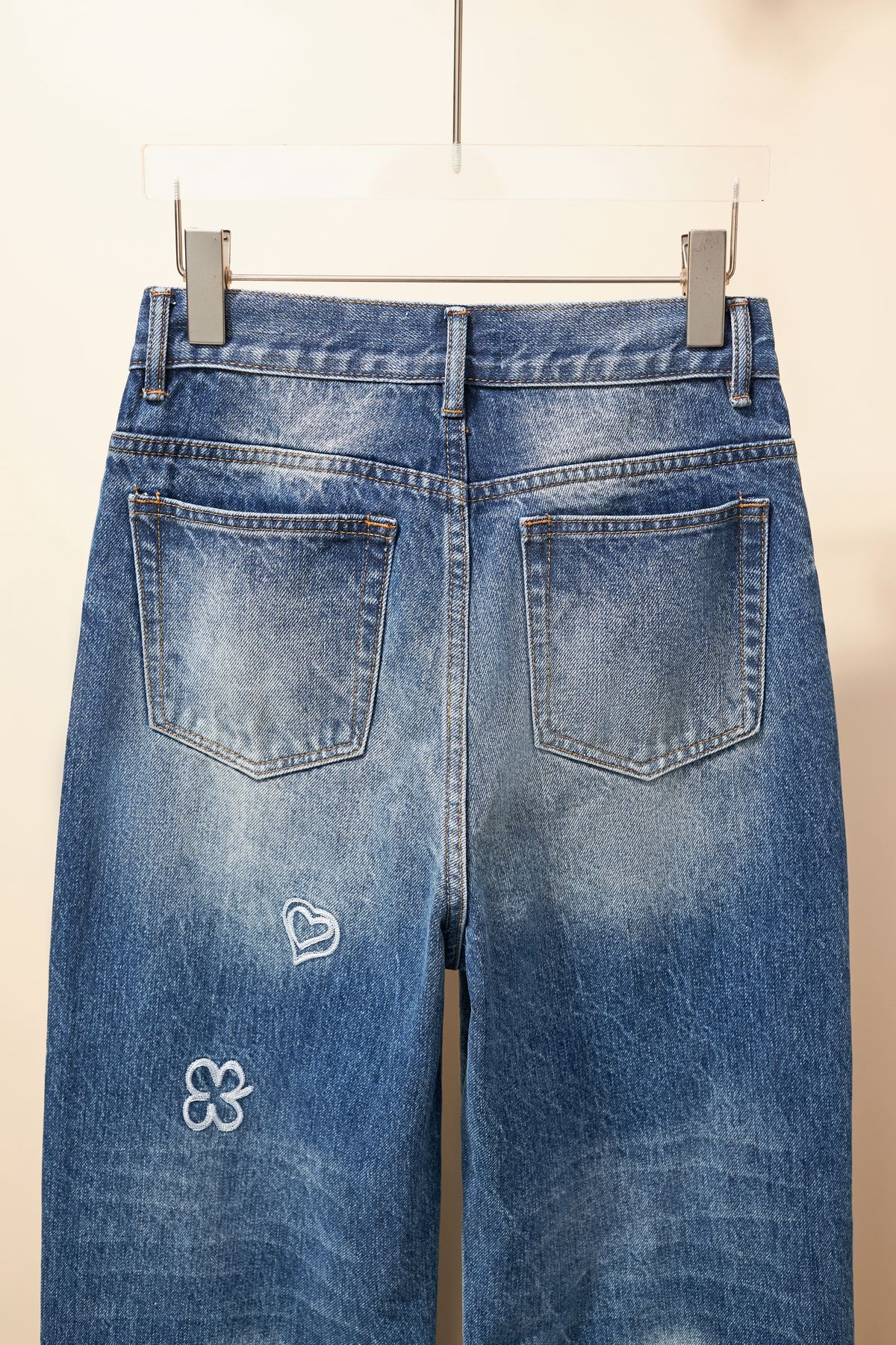 ArtsLuxury | Luxury Boutique