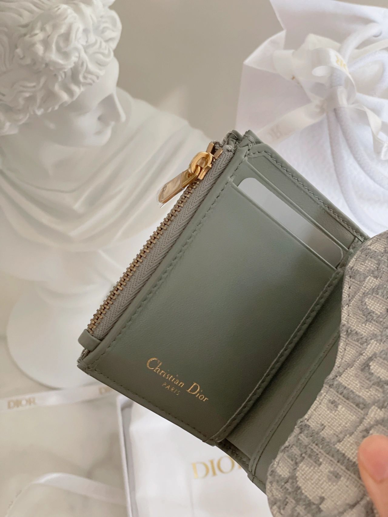 ArtsLuxury | Luxury Boutique