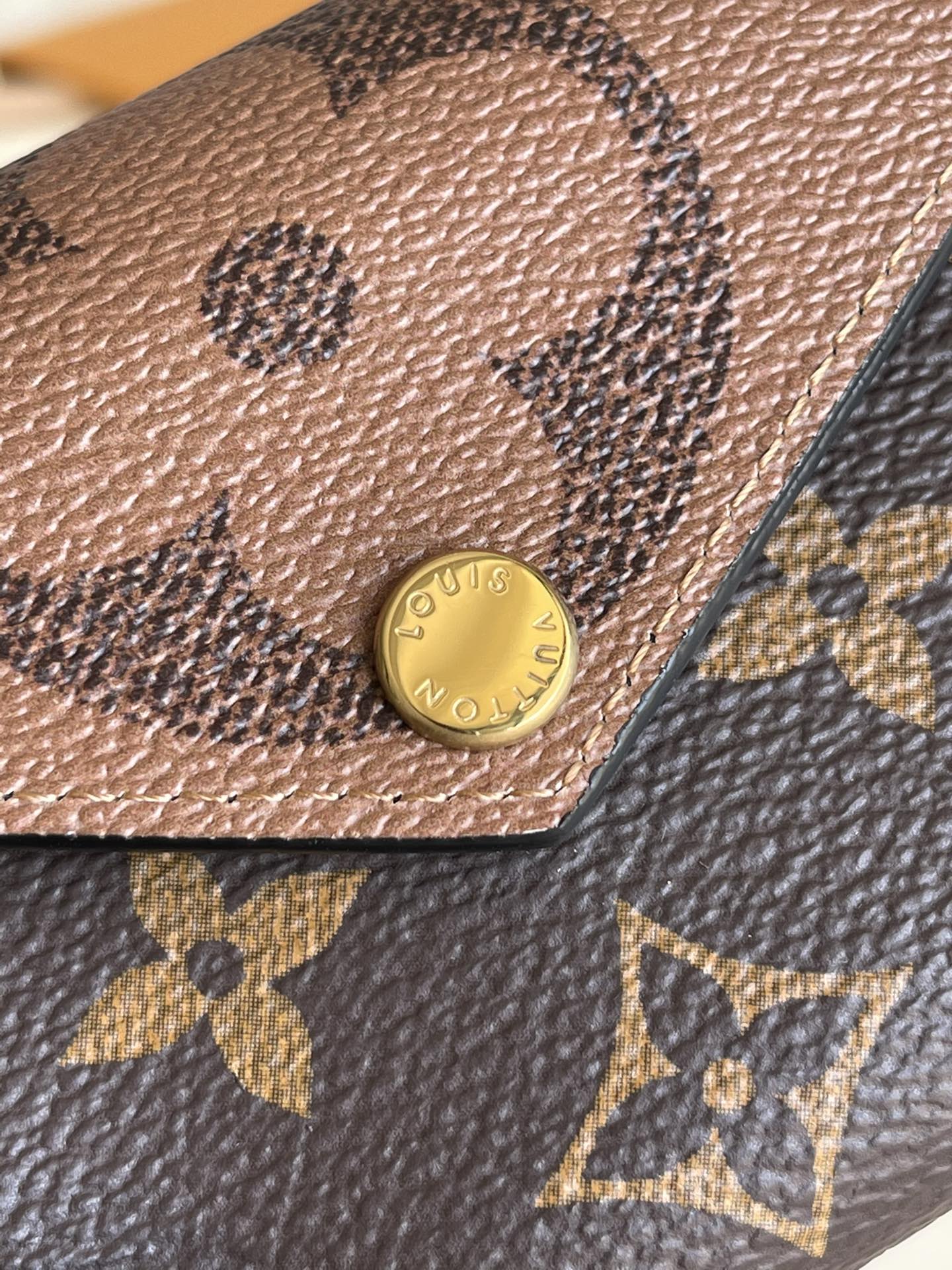 ArtsLuxury | Luxury Boutique