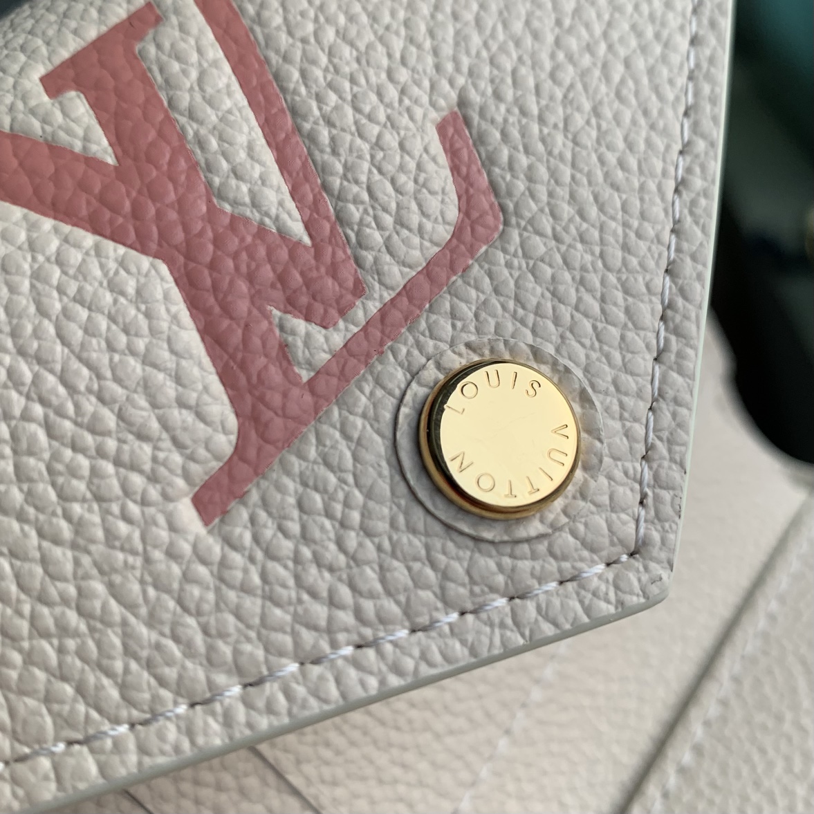 ArtsLuxury | Luxury Boutique