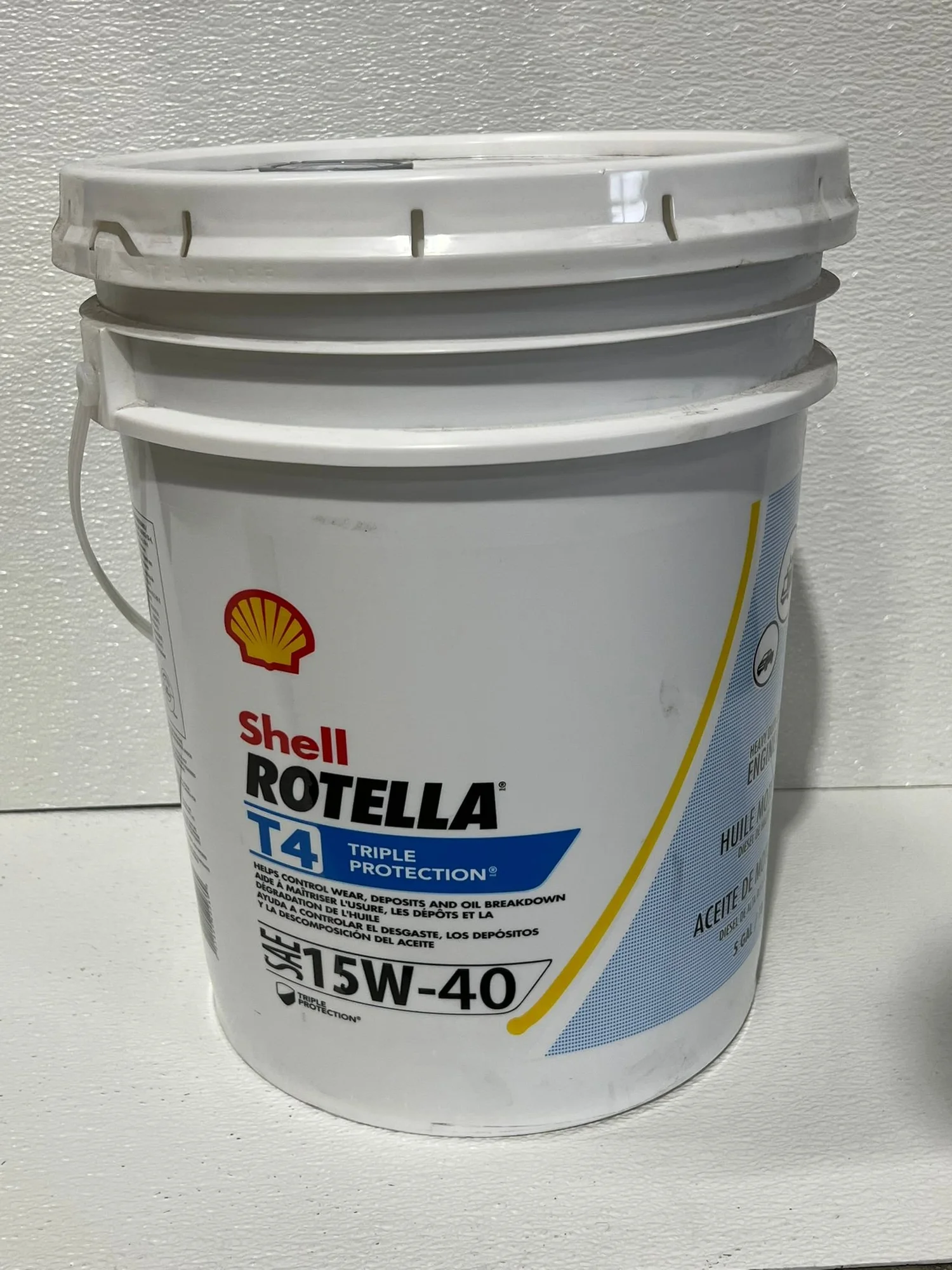 Shell Rotella T4 15w40 CK-4 (white commercial) 5 GL — Tri County Propeller Service