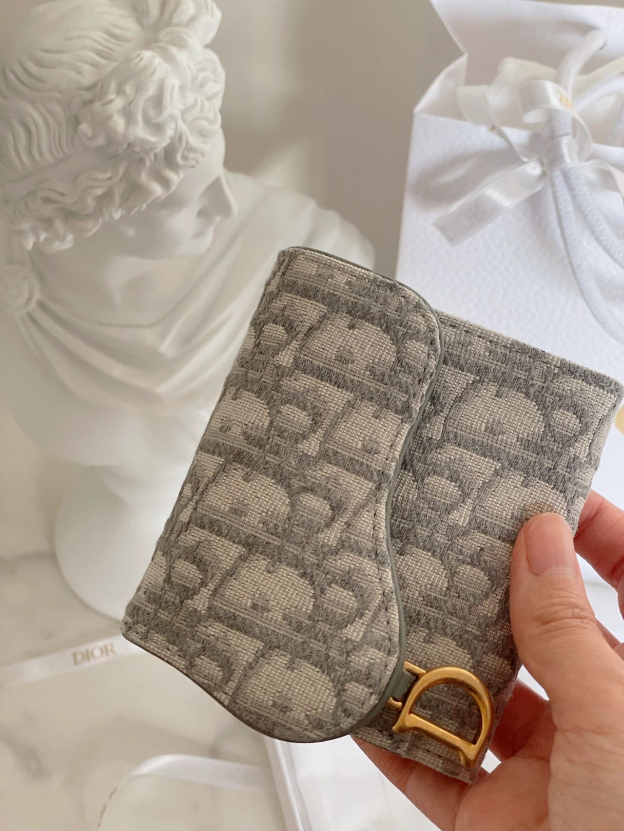 ArtsLuxury | Luxury Boutique