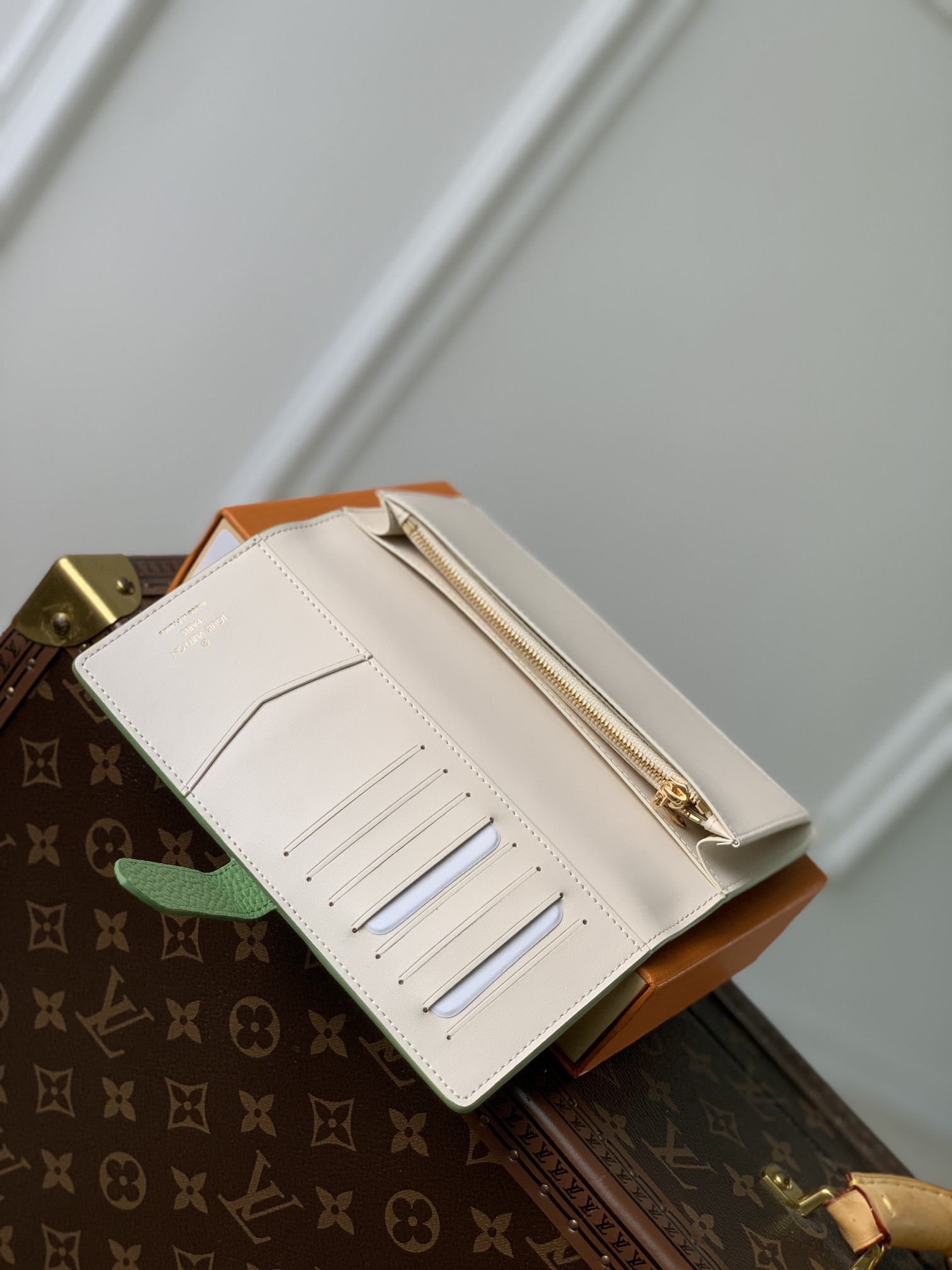 ArtsLuxury | Luxury Boutique