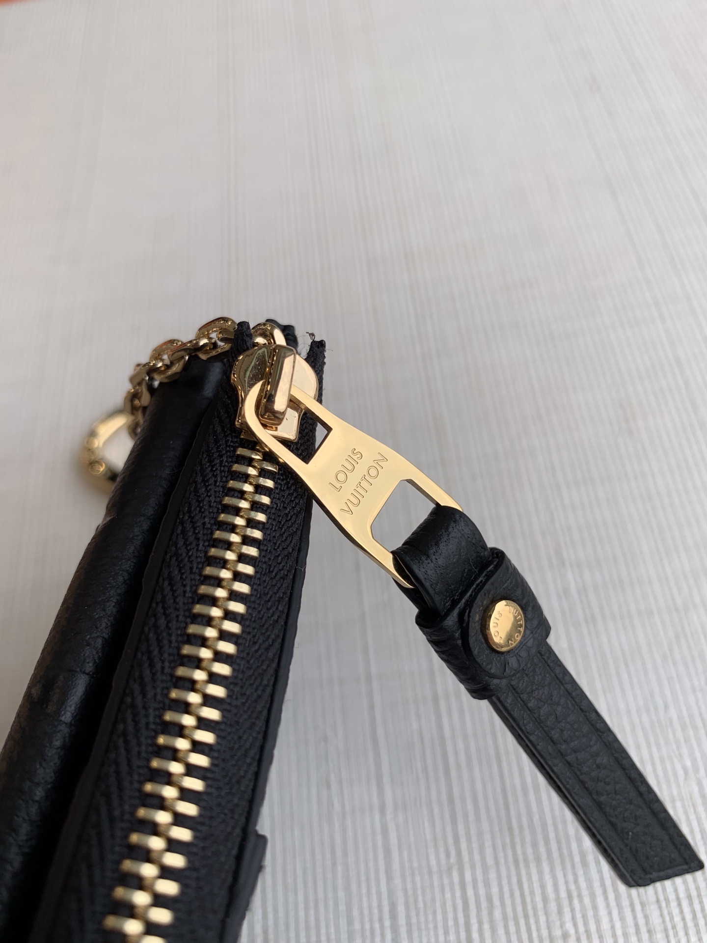 ArtsLuxury | Luxury Boutique