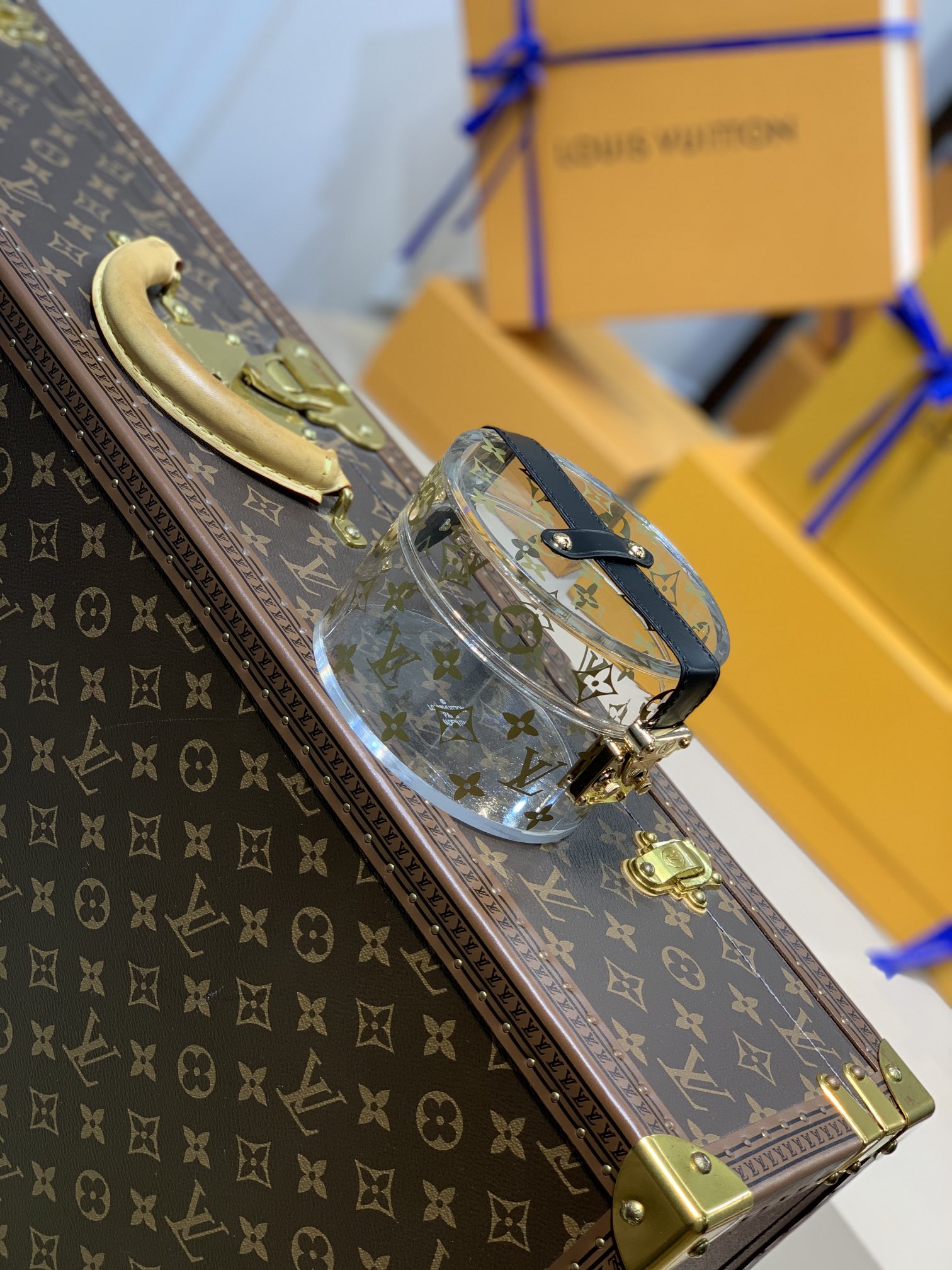 ArtsLuxury | Luxury Boutique