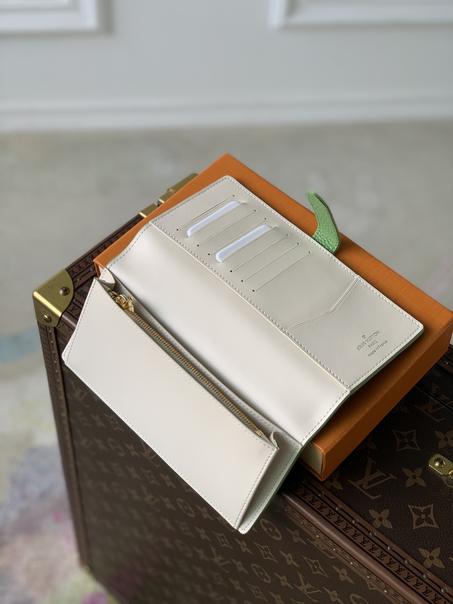 ArtsLuxury | Luxury Boutique