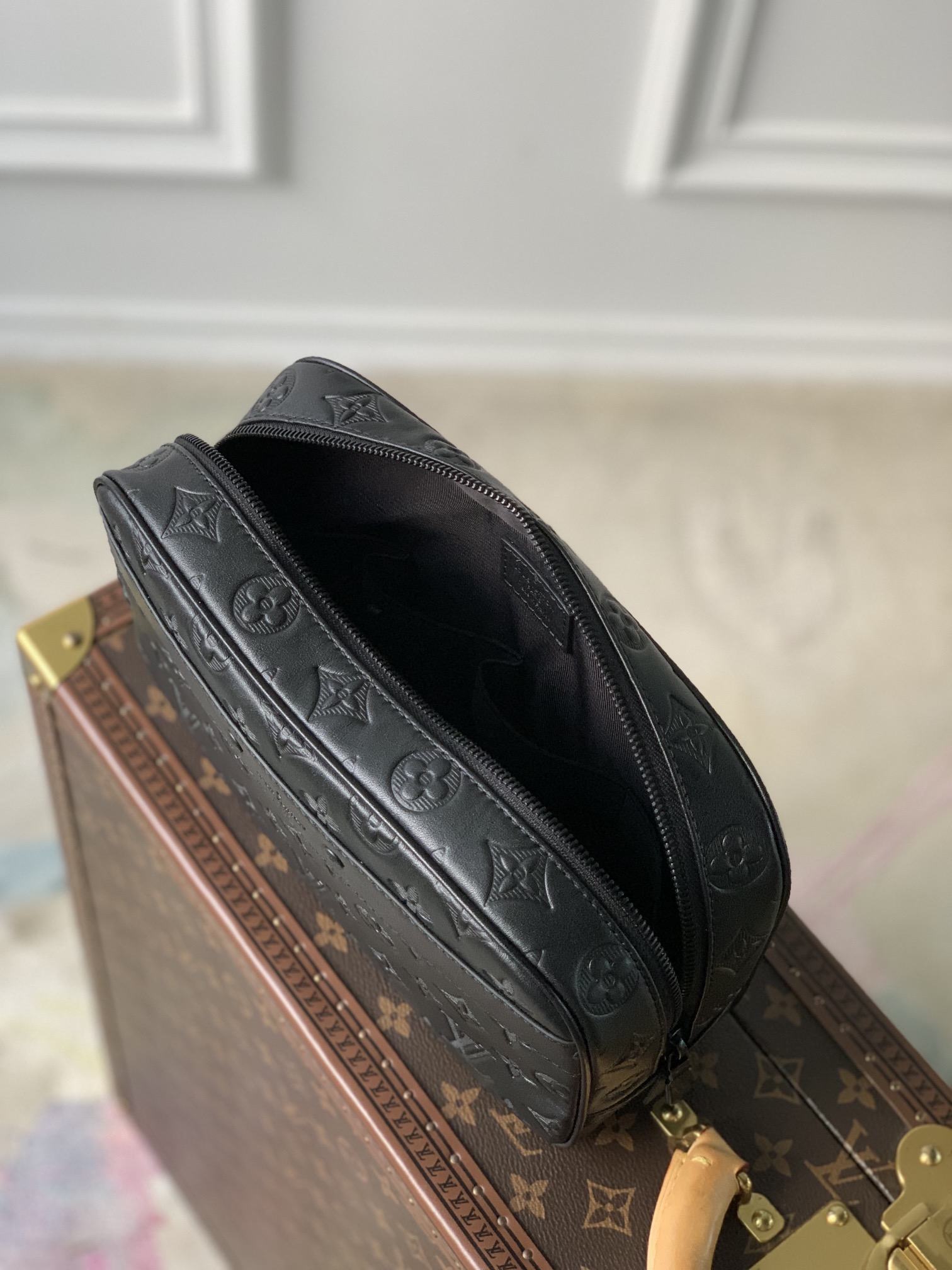 ArtsLuxury | Luxury Boutique