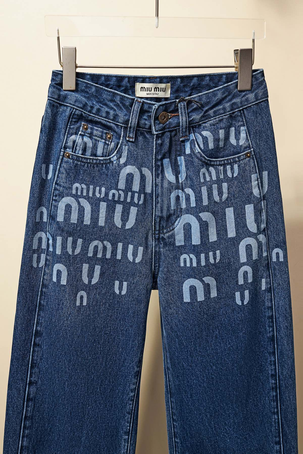 ArtsLuxury | Luxury Boutique