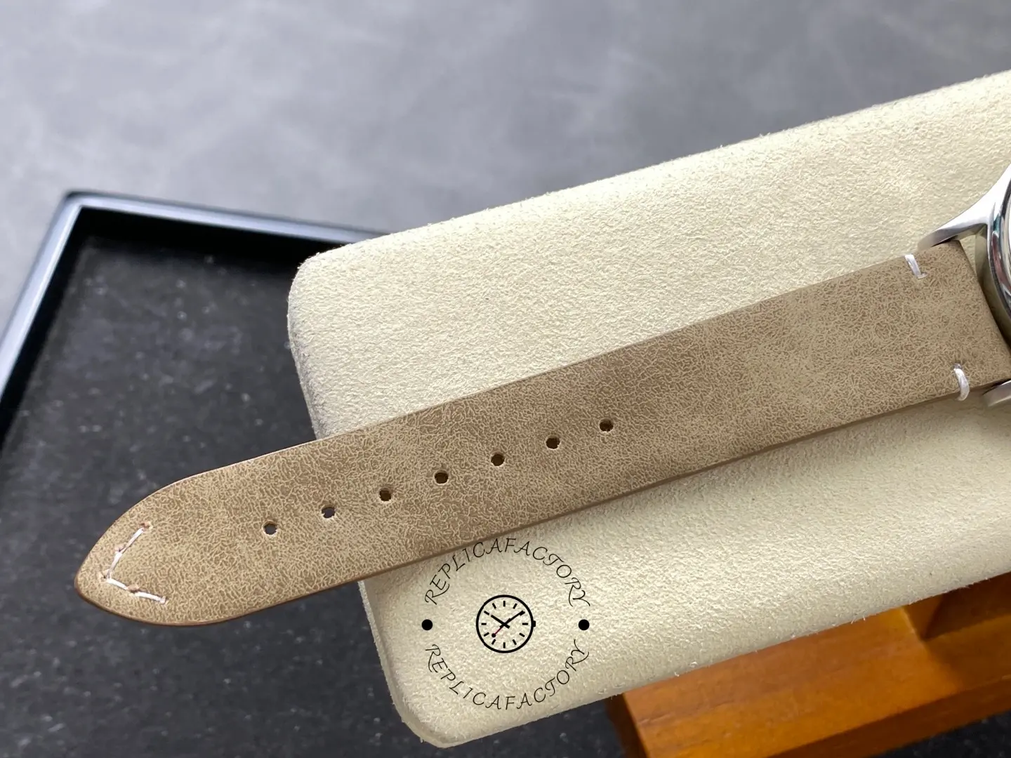 ArtsLuxury | Luxury Boutique