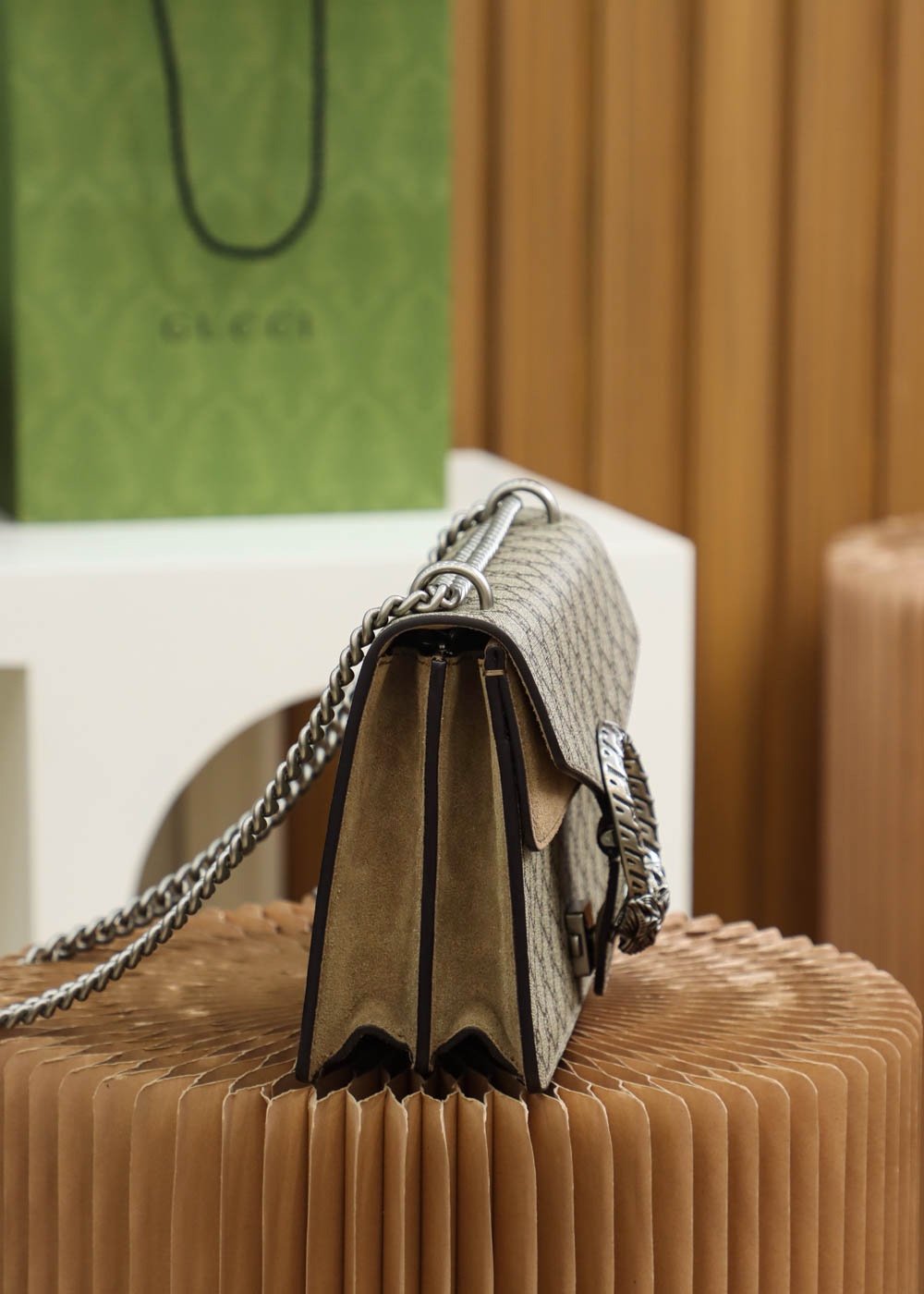 ArtsLuxury | Luxury Boutique