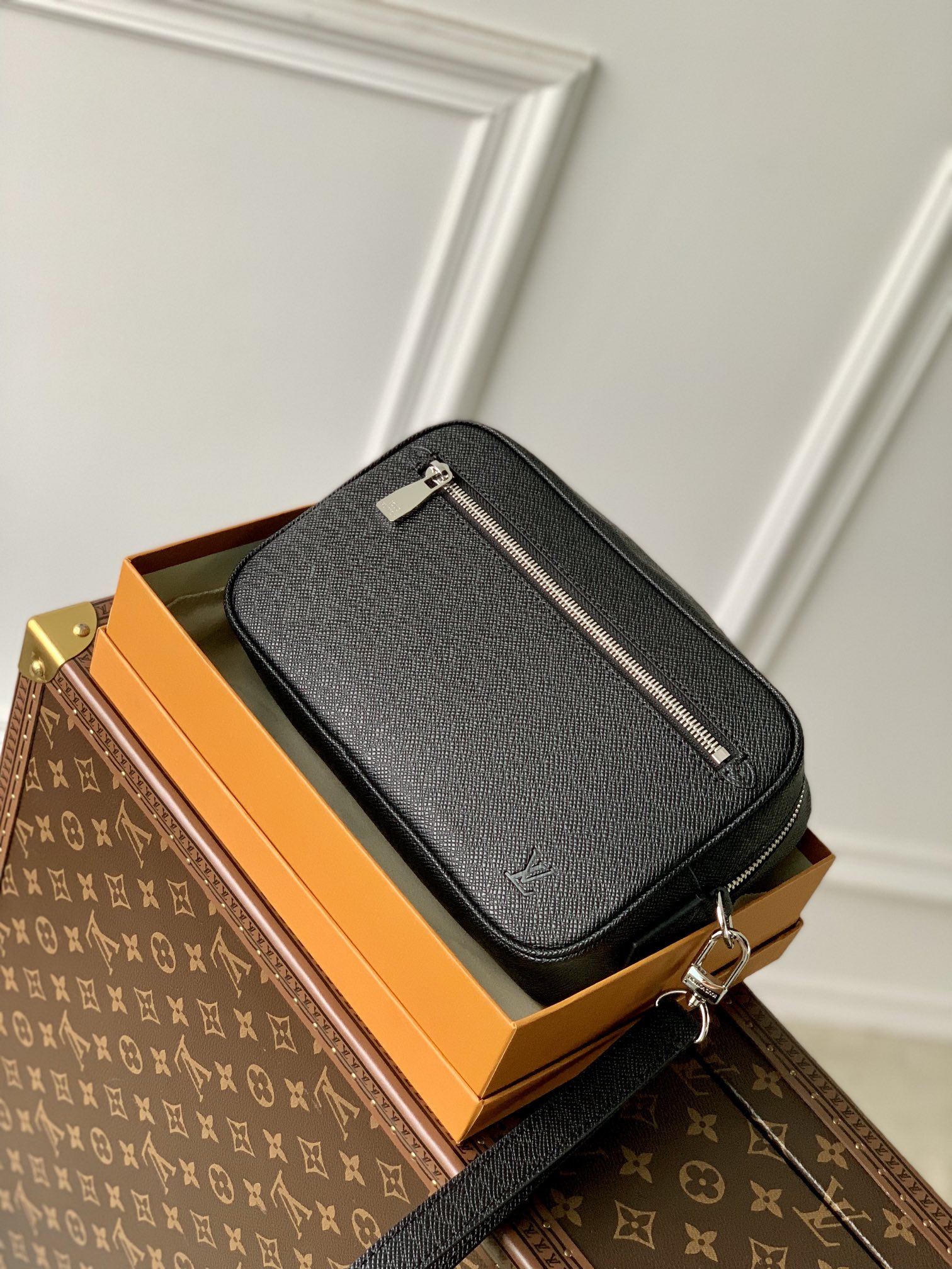 ArtsLuxury | Luxury Boutique