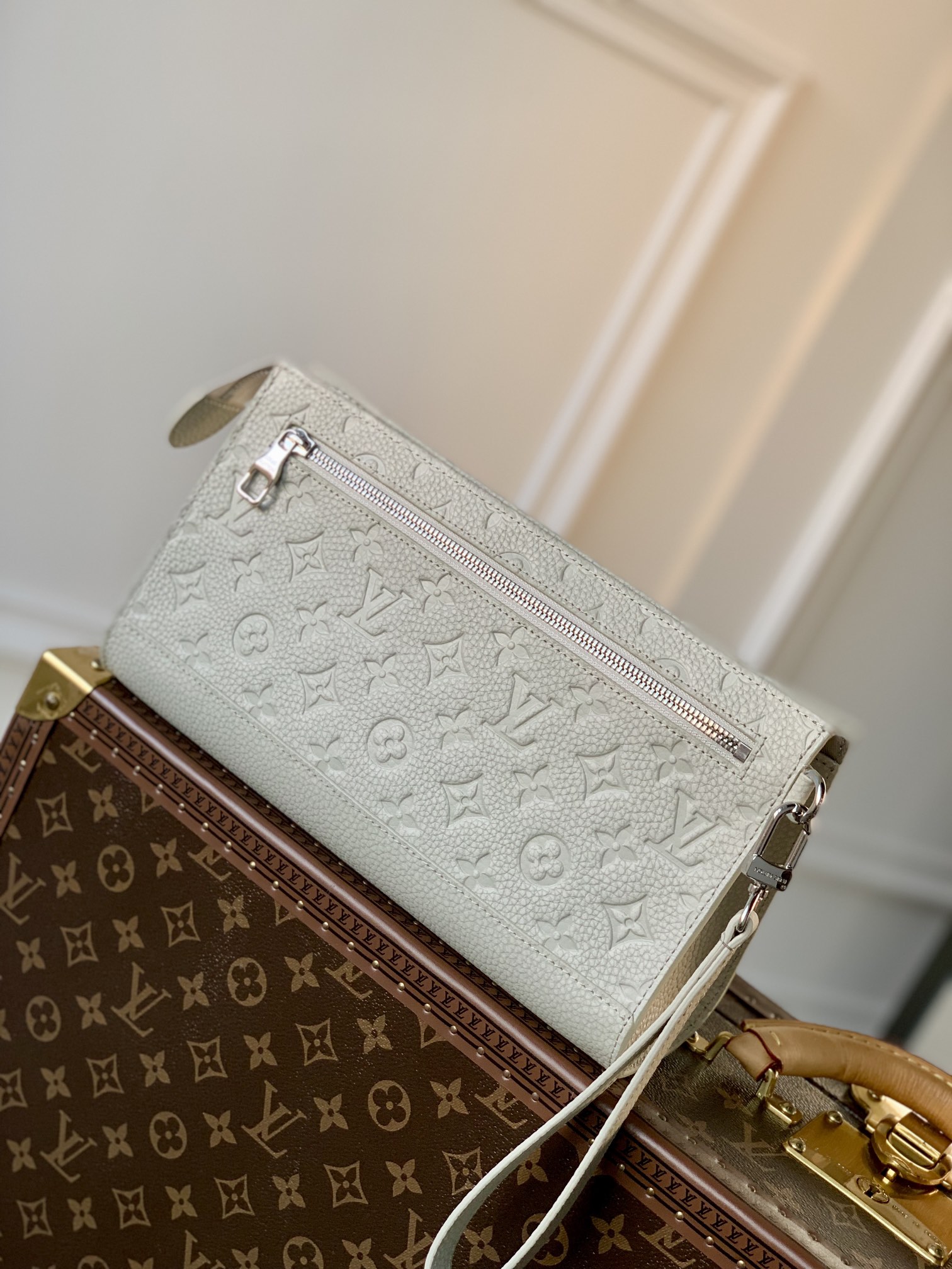 ArtsLuxury | Luxury Boutique