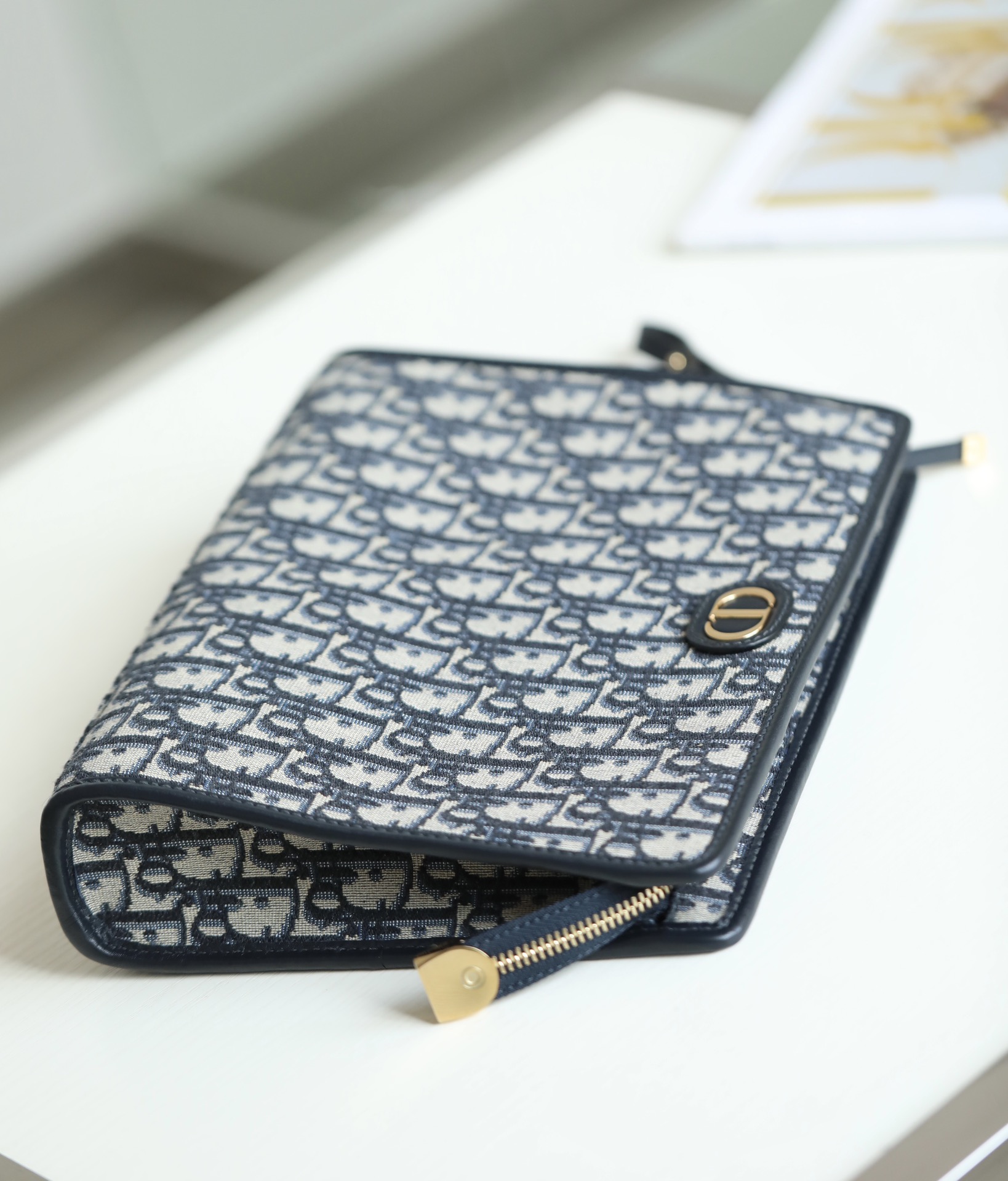 ArtsLuxury | Luxury Boutique