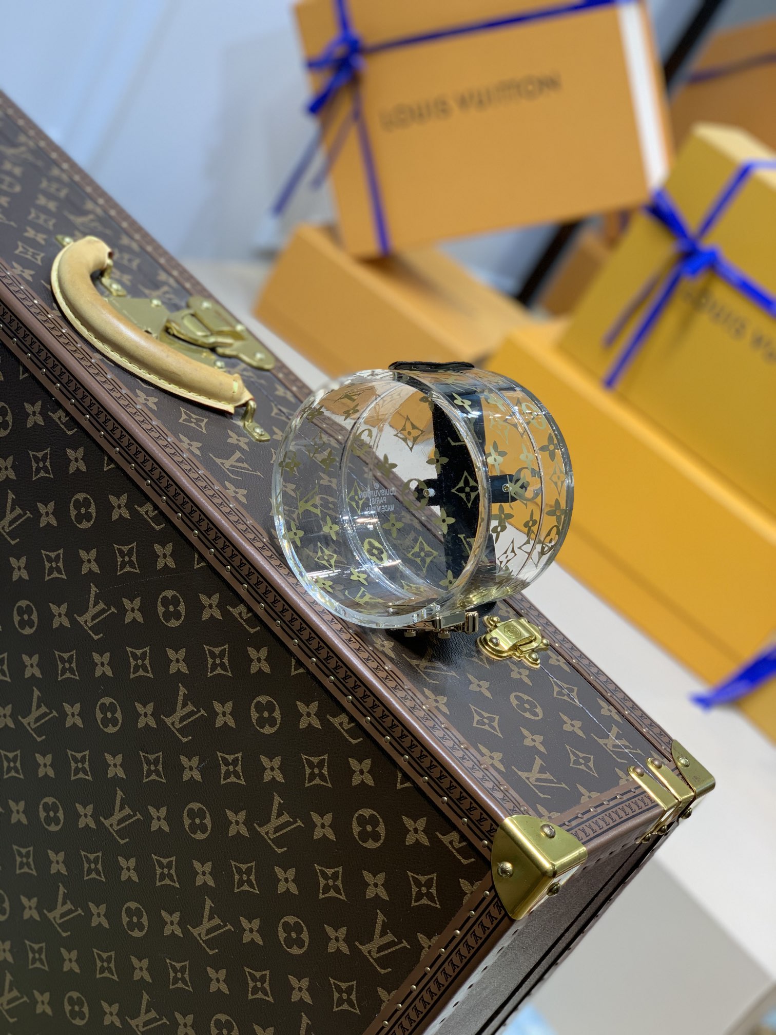 ArtsLuxury | Luxury Boutique