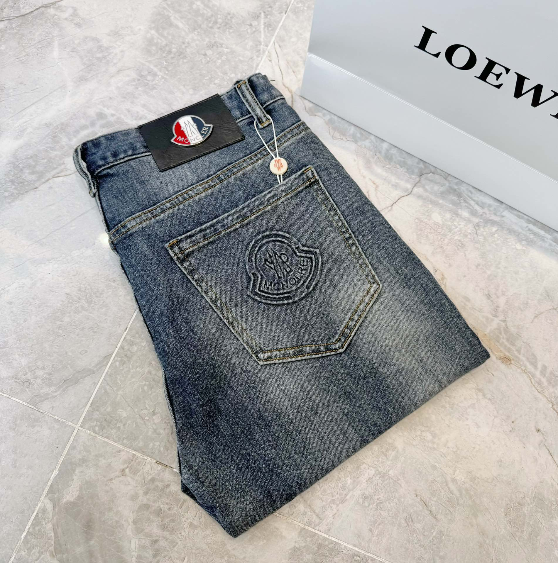 ArtsLuxury | Luxury Boutique