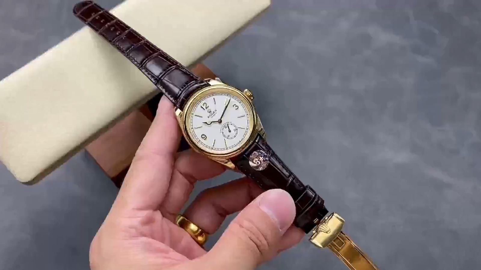ArtsLuxury | Luxury Boutique
