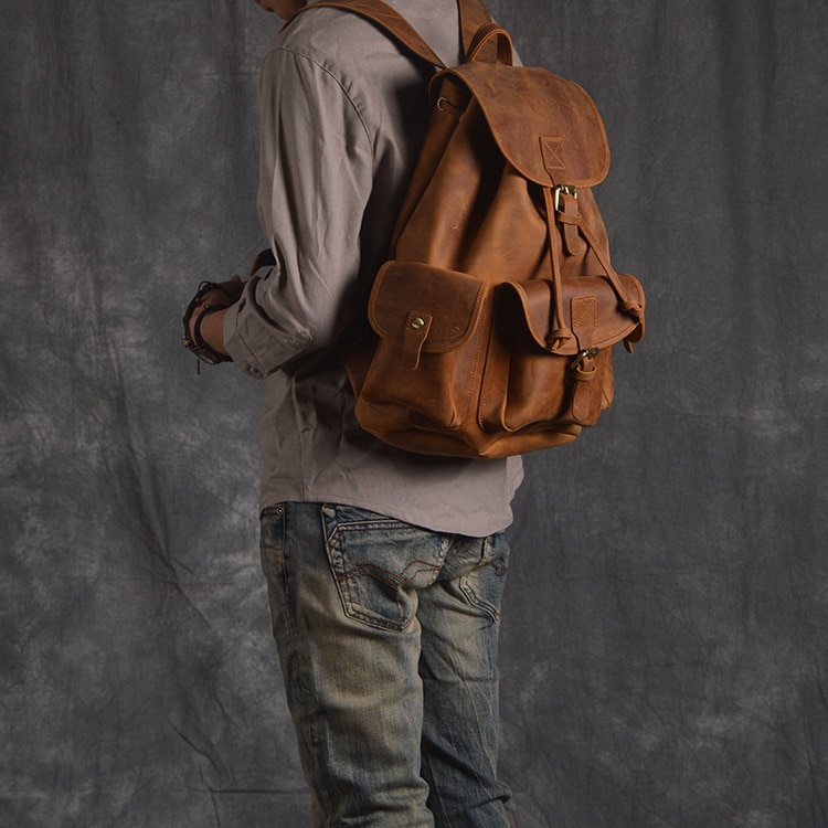 Model&nbsp;Show of Woosir Women Men Genuine Leather Vintage Backpack