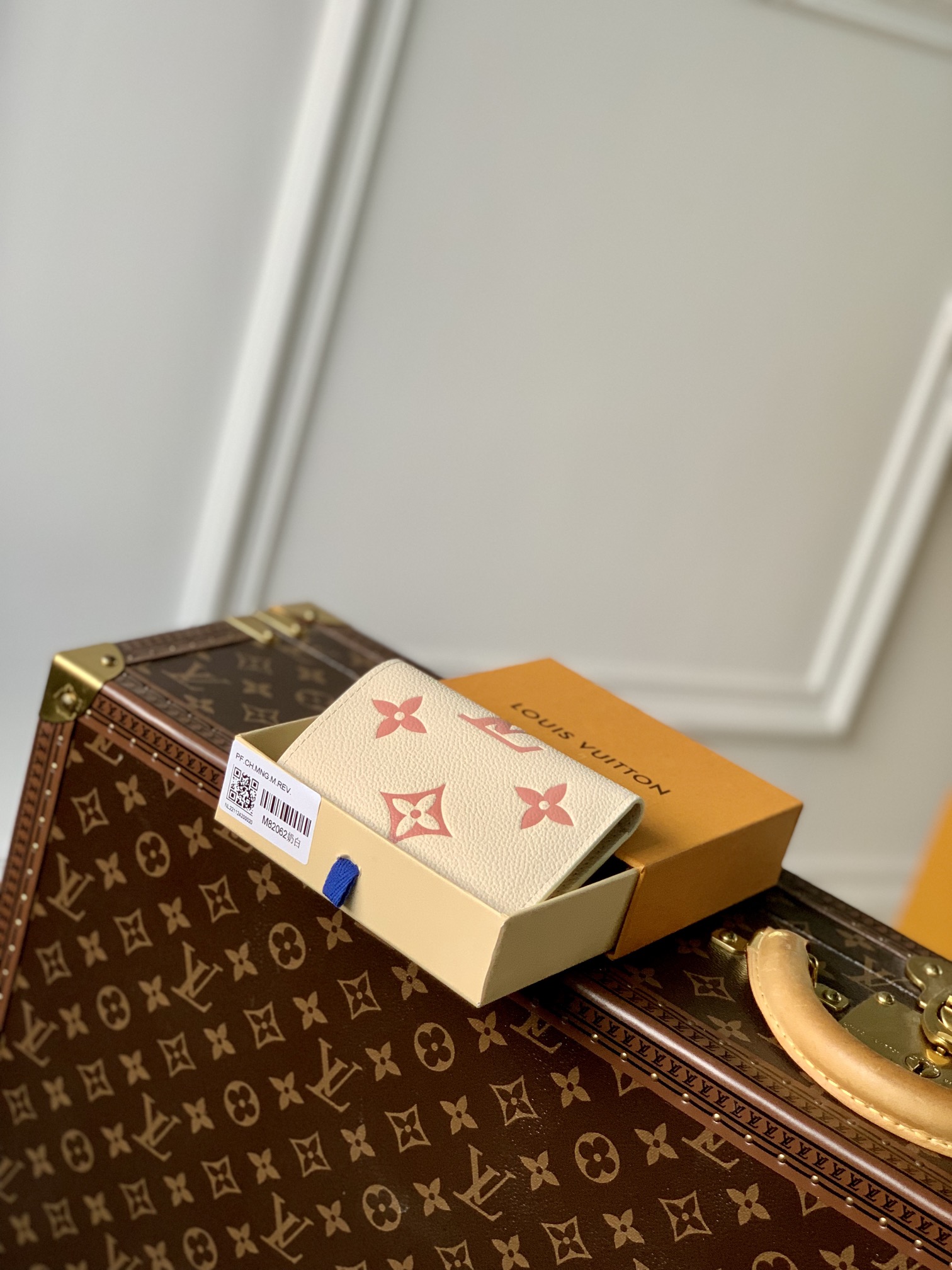 ArtsLuxury | Luxury Boutique