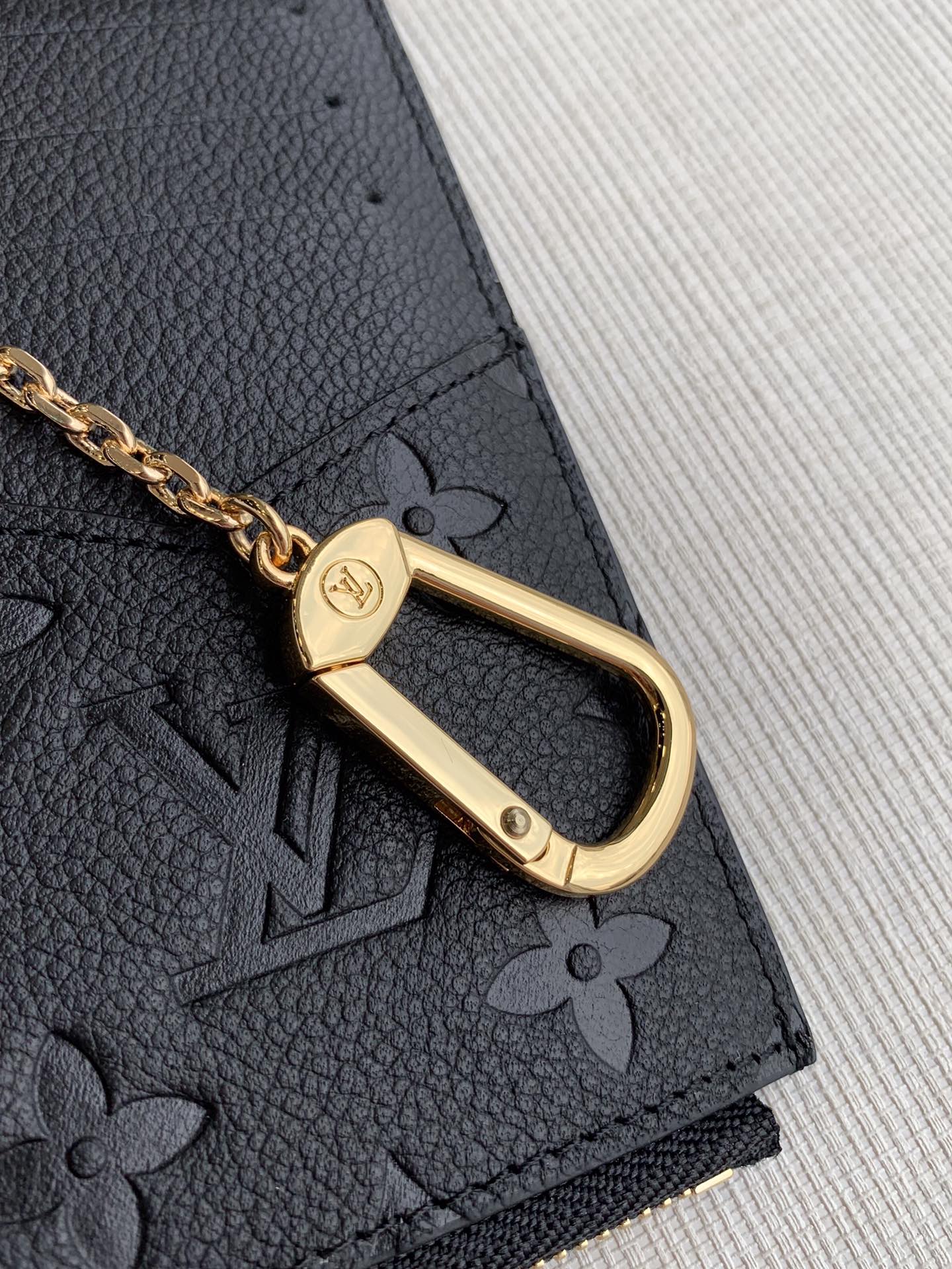 ArtsLuxury | Luxury Boutique