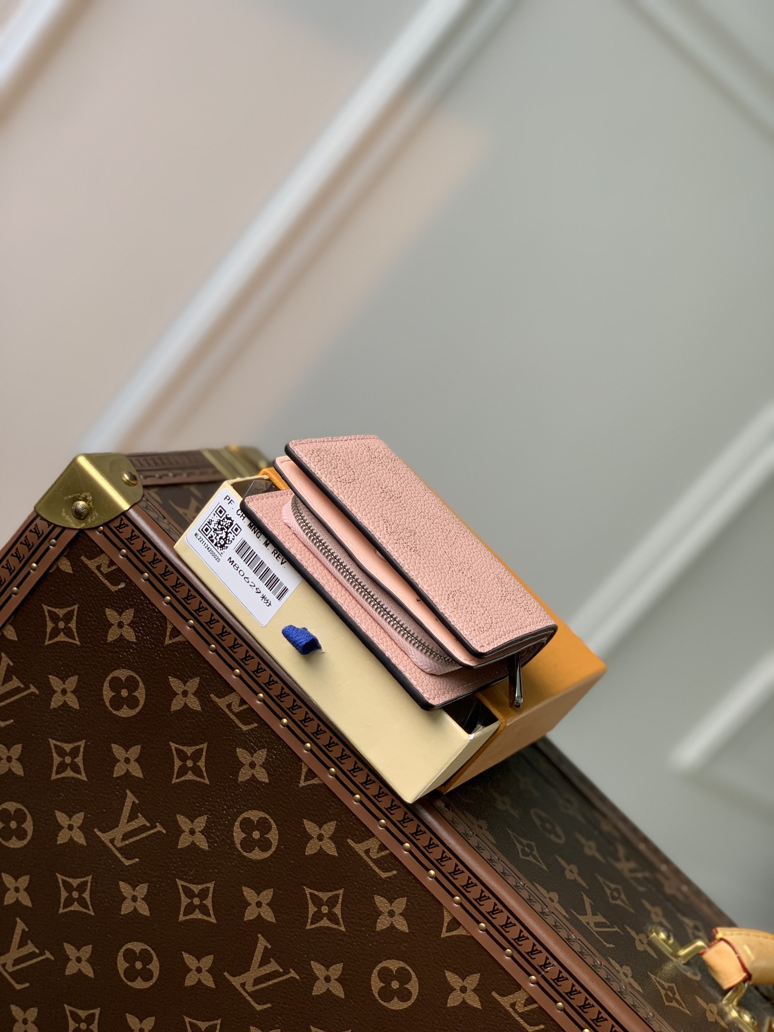 ArtsLuxury | Luxury Boutique