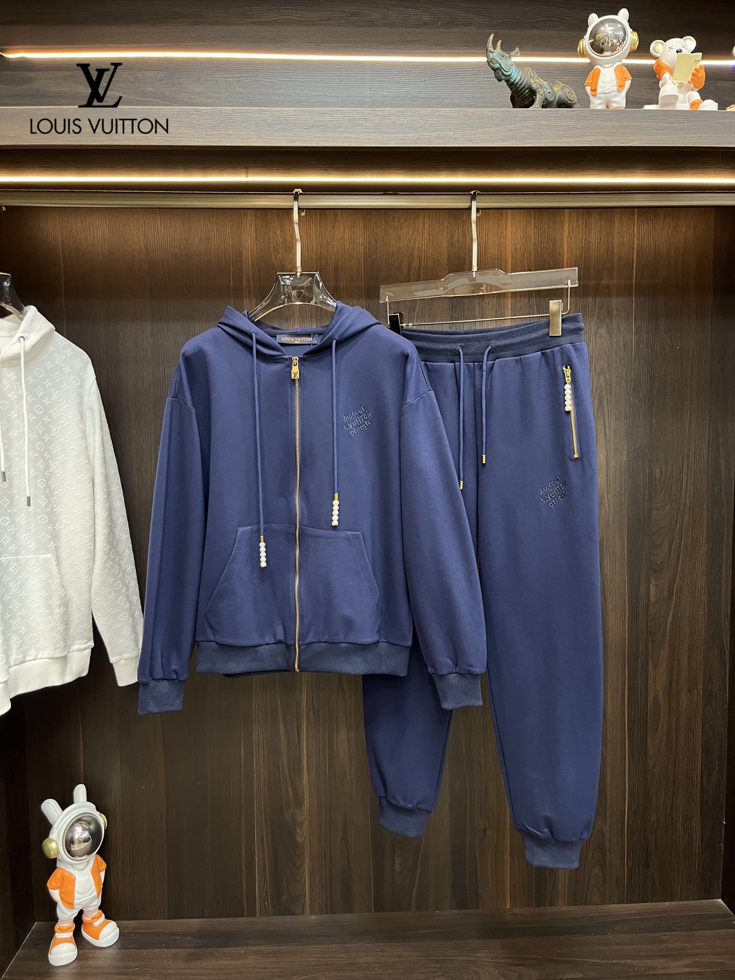 ArtsLuxury | Luxury Boutique