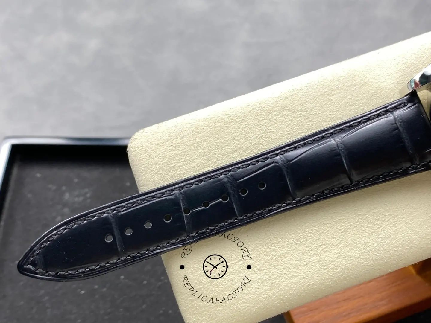 ArtsLuxury | Luxury Boutique