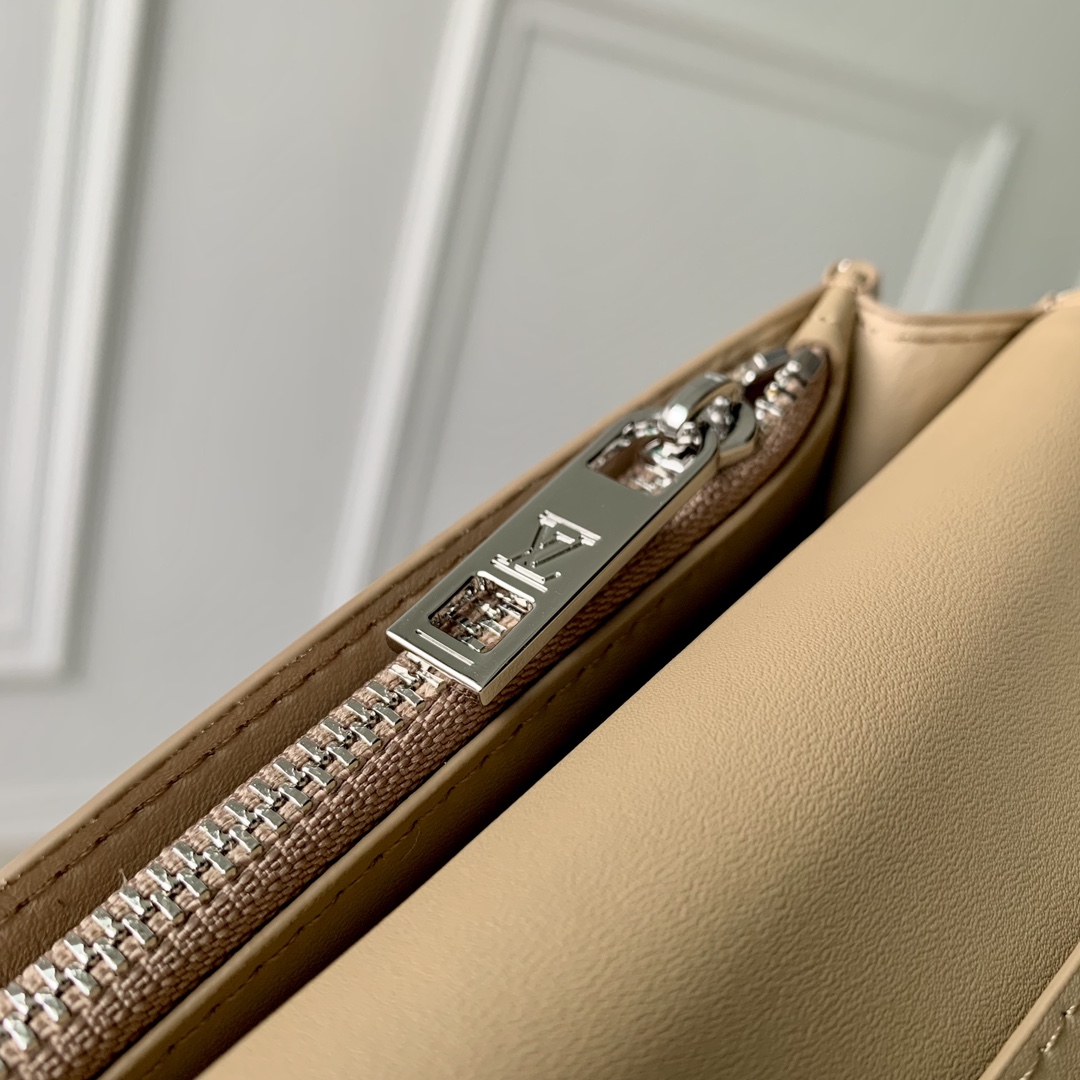 ArtsLuxury | Luxury Boutique